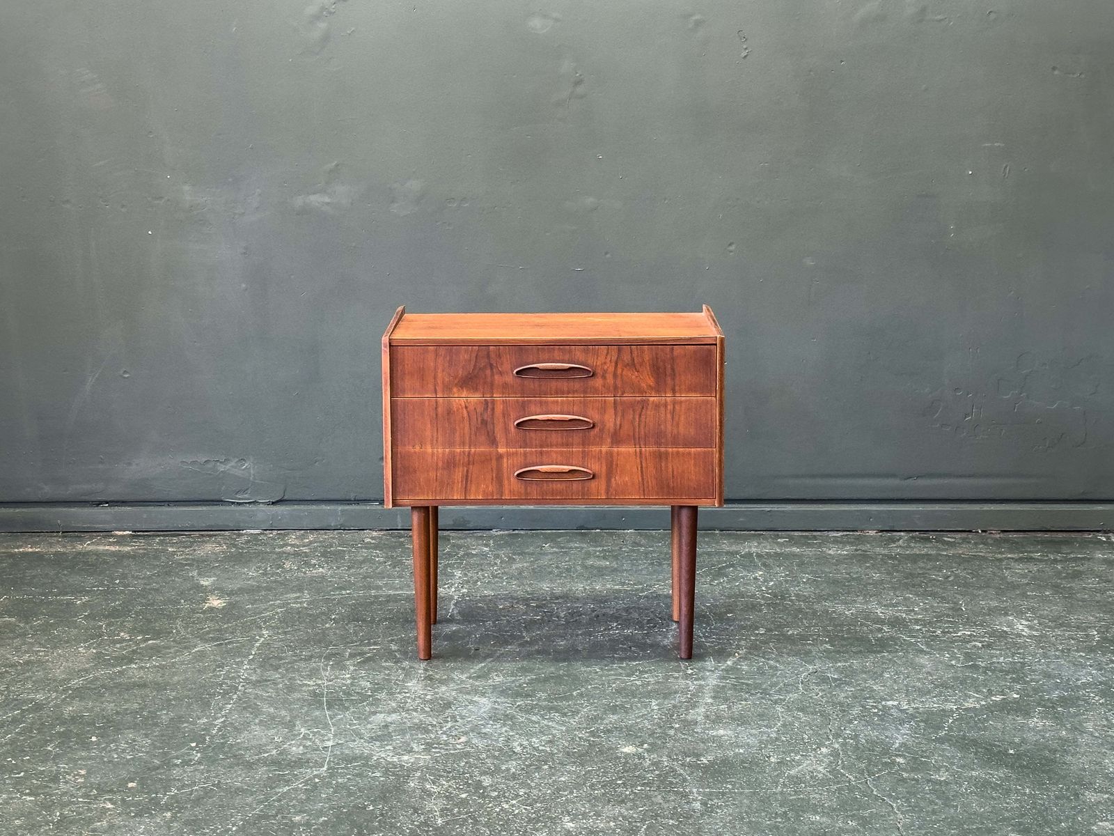 Small Teak Chest Of Drawers photo 425.0
