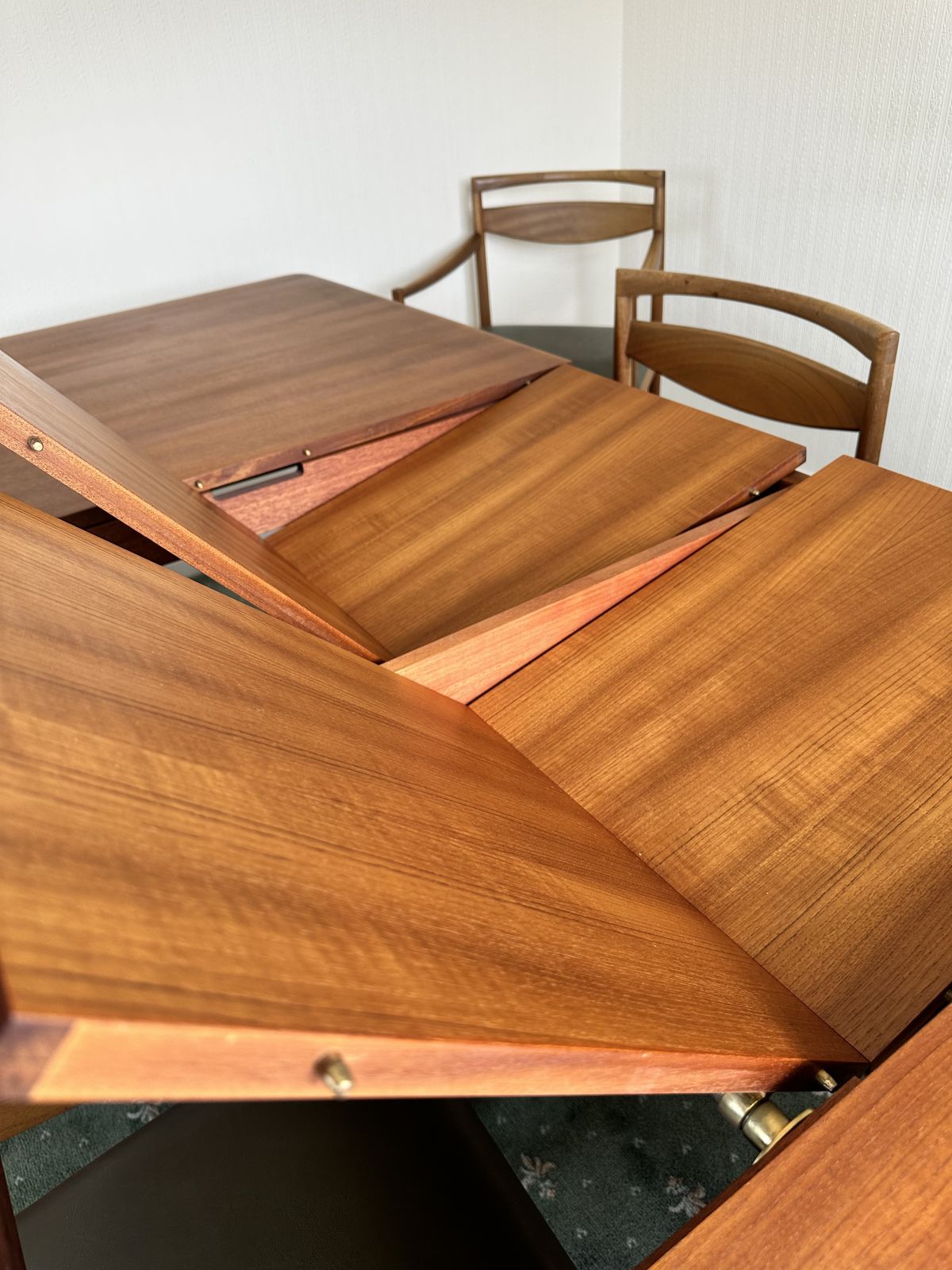 Mid Century A.H. McIntosh Dunvegan T3 Teak Extending Dining Table & 6 Chairs photo Furniture