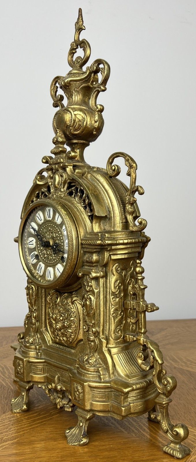 Clock Vintage Style Brass Ornate Mantel Clock Decorative Table Clock Lot 6038 photo for sale