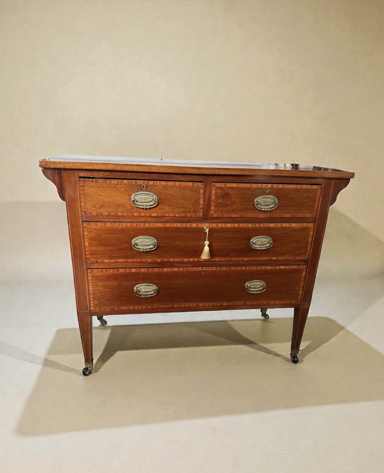 Fine Antique Mahogany Chest Of Drawers With Satinwood Inlay