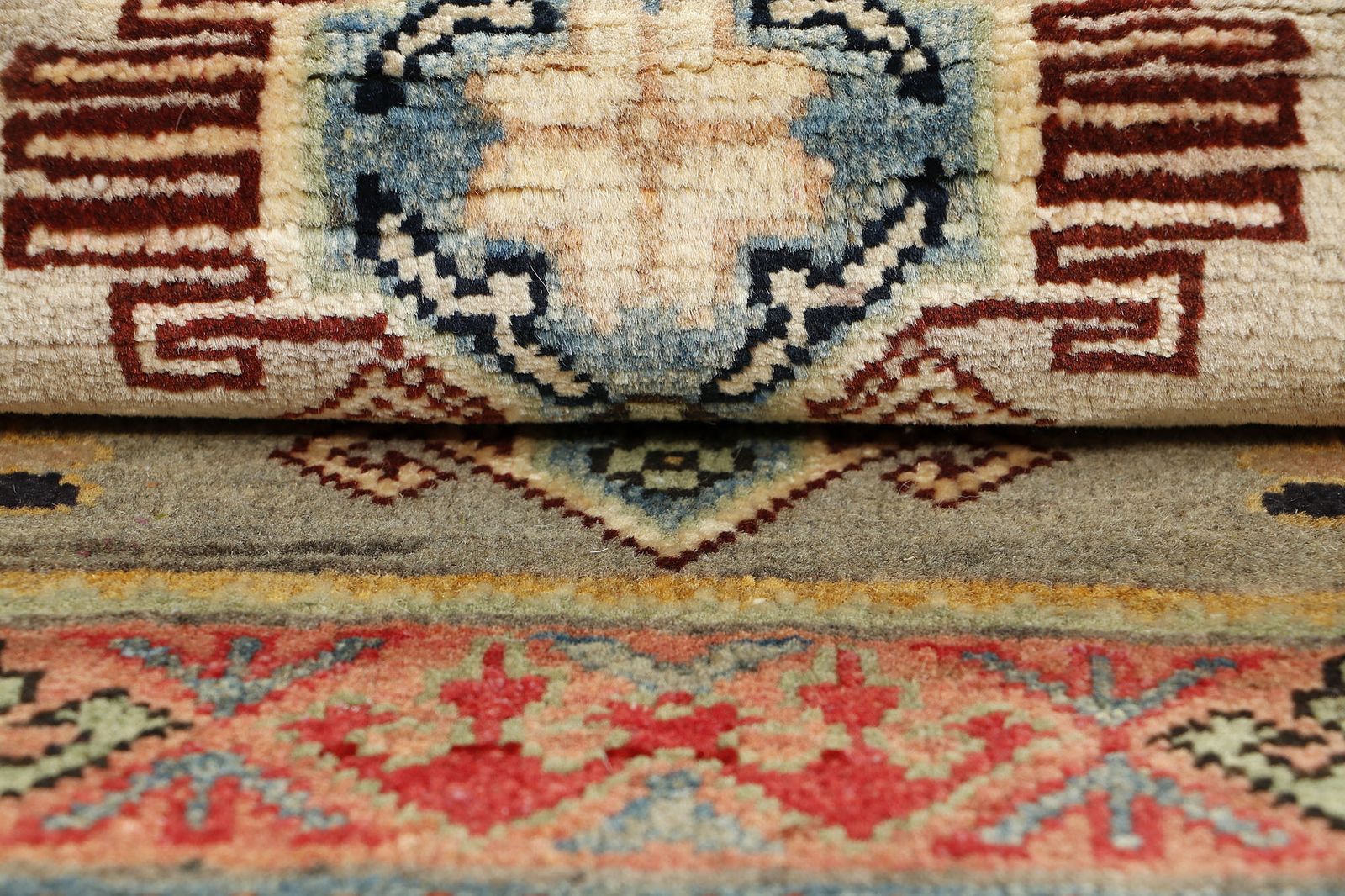 Vintage Kazak geometrisch tribaal vloerkleed photo 134.0