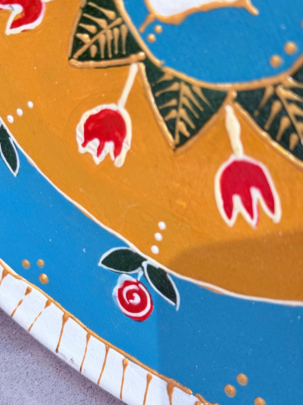 photo furniture Hand Painted Wall Decorative Ceramic Plate With Dove & Floral Folk Art Design