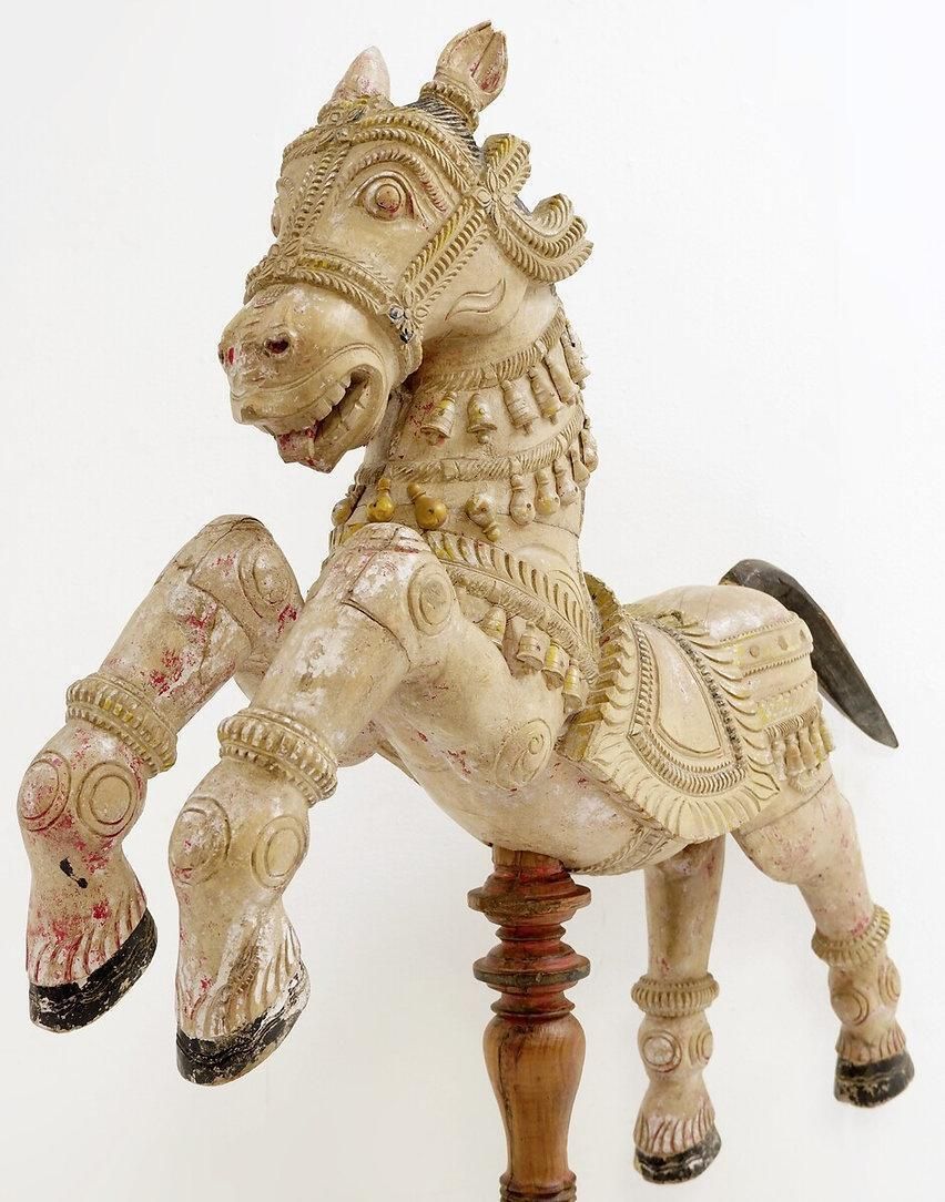 photo vinterior Ayyanar India Carved And Polychrome Wood Horse   20th