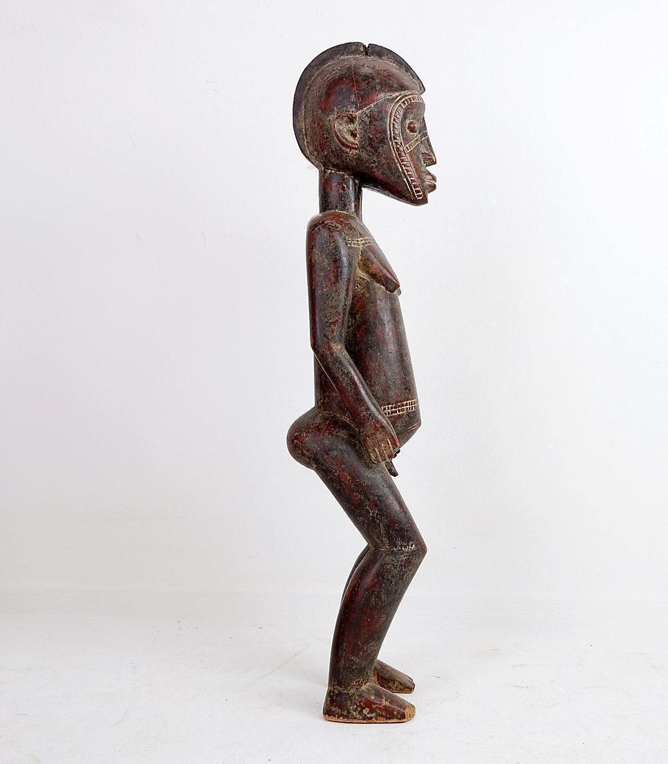 African Hand Carved Wooden Statue, Tribal Art, 20th Century, Africa photo vintage