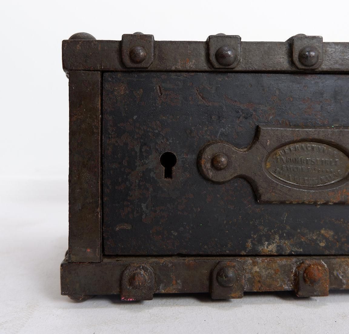 Antique Bauche Incombustible Cast Iron Safe From Northeastern France, 1865 photo vinterior