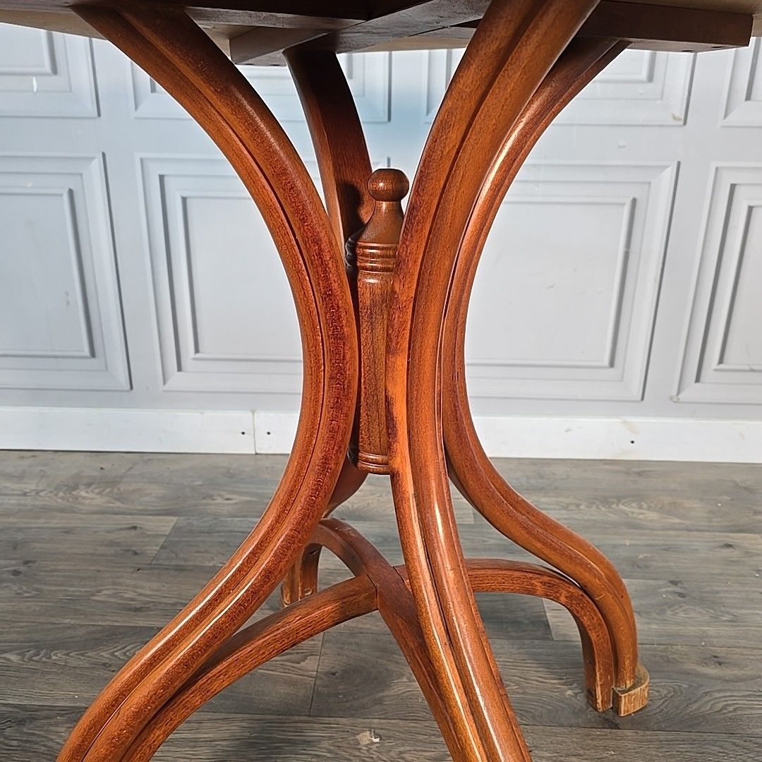 photo vintage Retro Bentwood Bistro Table Andy Thornton Cafe Pub Vintage Thonet Style Wood
