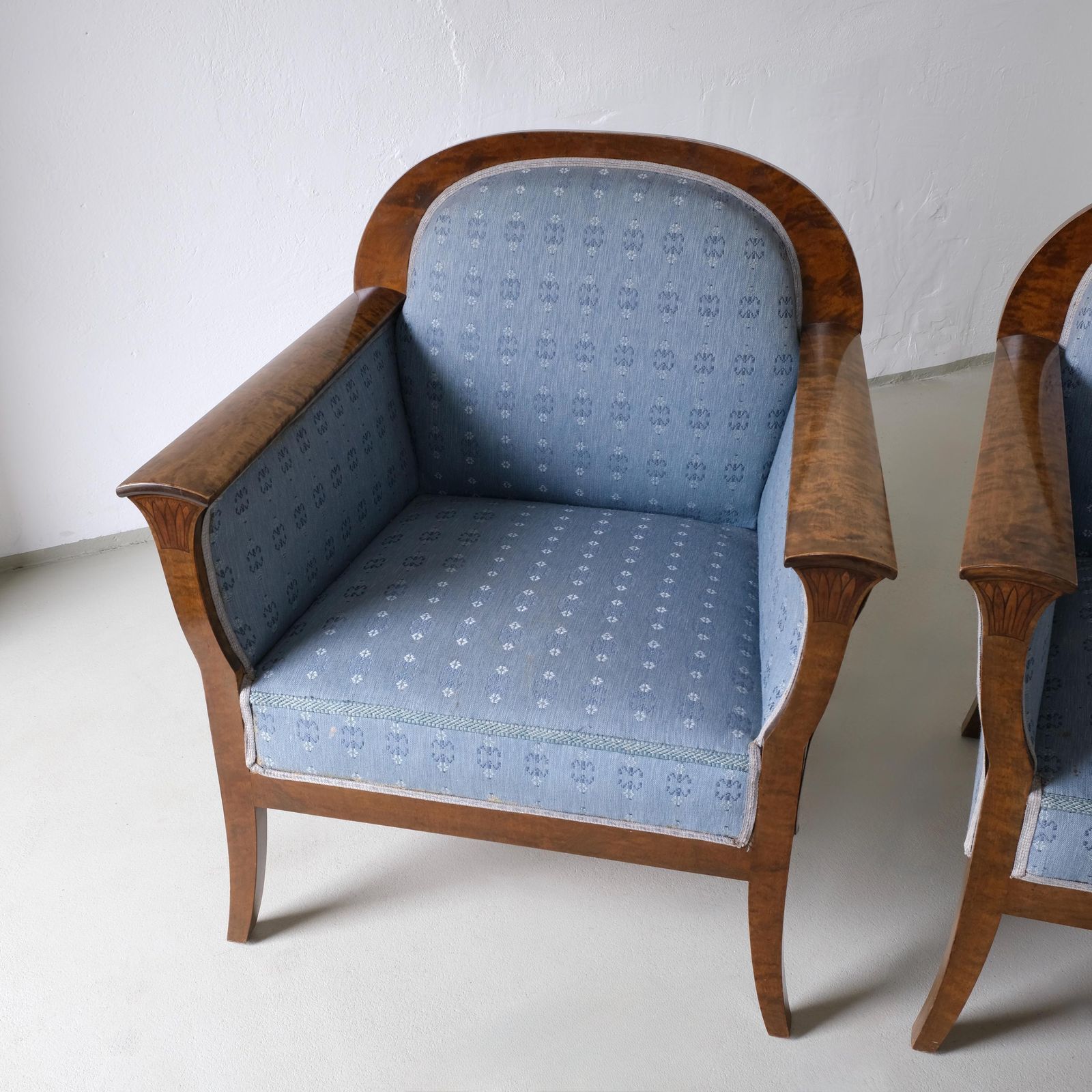 Biedermeier fauteuils in satijnberk | Zweden | jaren 1920 | set van 2 photo vintage