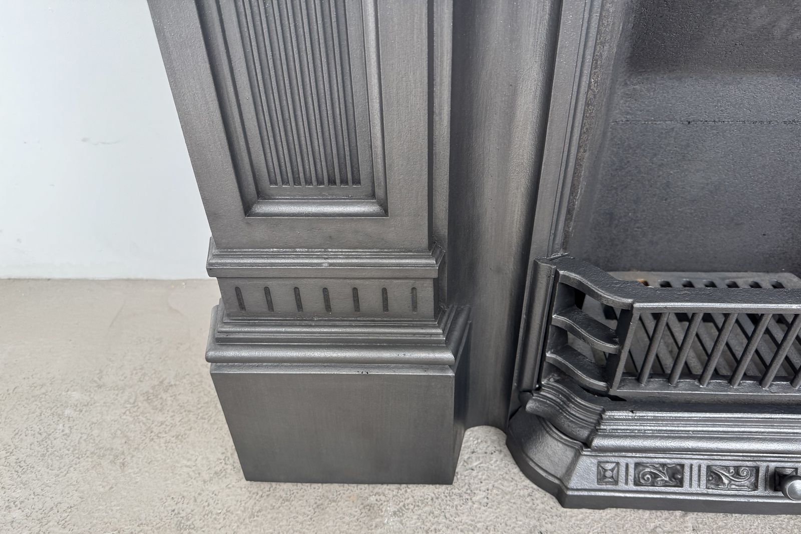Home Fixtures Large Antique Victorian Cast Iron Combination Fireplace. photo