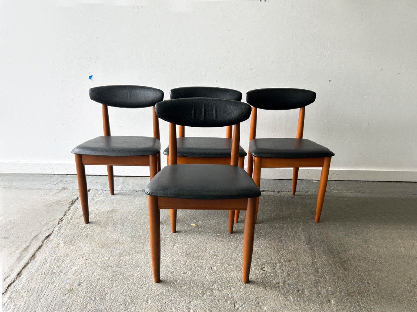 1960s–1970s Schreiber Mid Century Extending Dining Table And Chair Set photo 1375.0