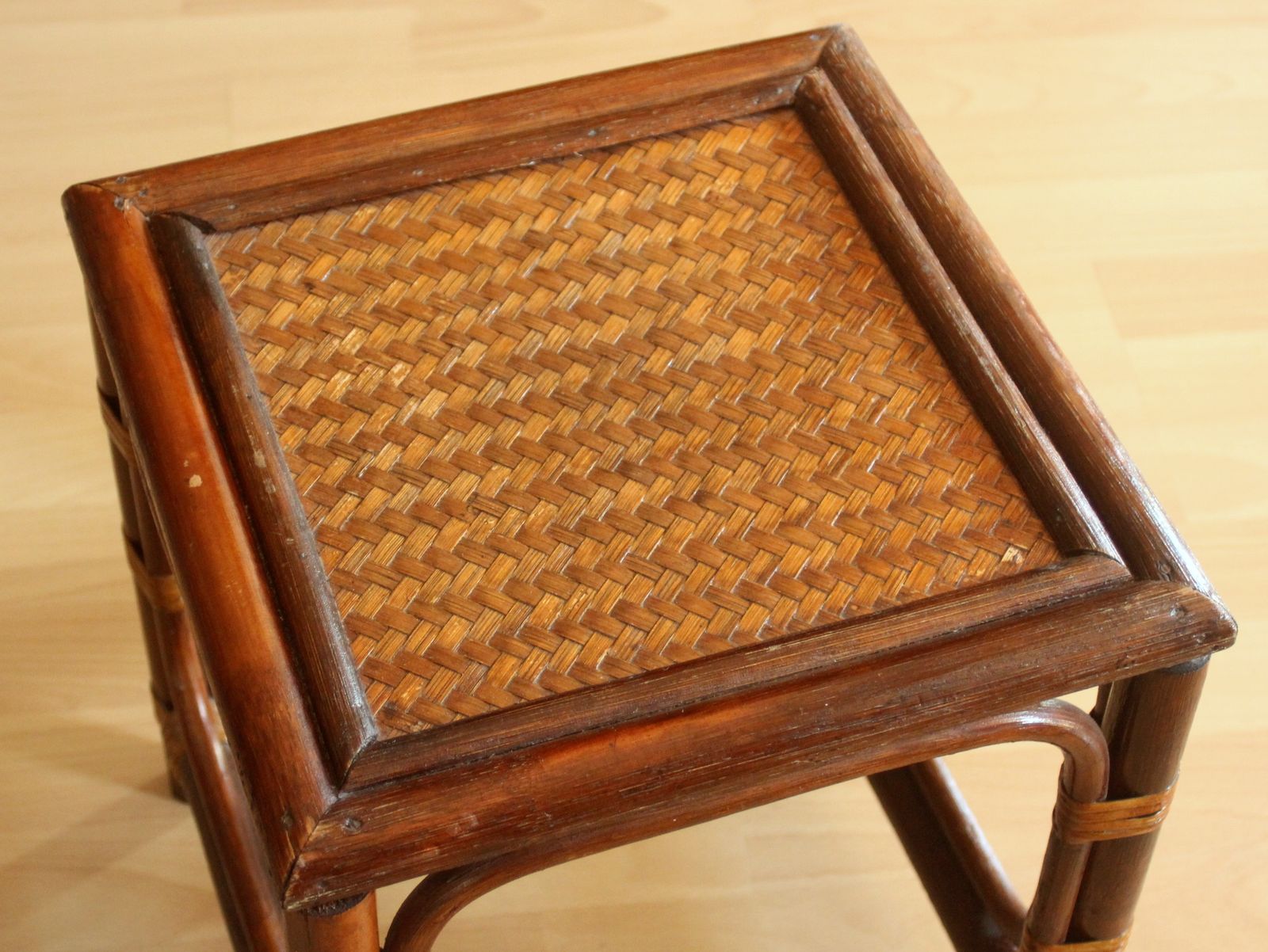 Small Plant Stand Made Of Rattan, Bamboo And Wood   Handmade   Small Coffee Table   Vintage photo 65.0