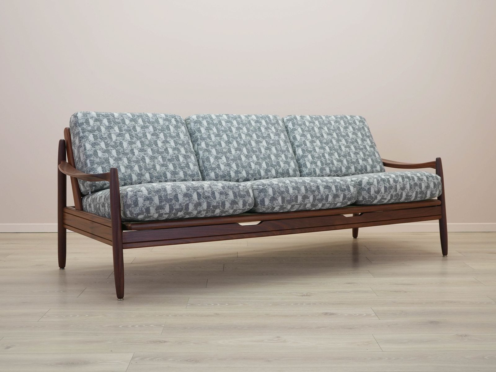 Teakhouten bank, Deens design, jaren 1970, gemaakt in Denemarken photo furniture