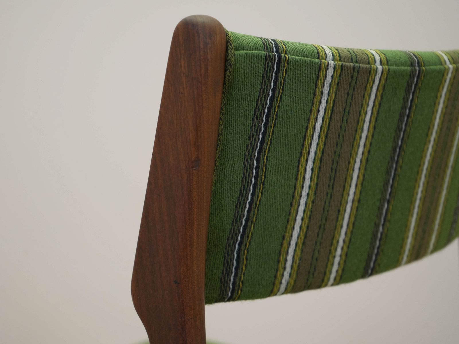 679.0 Set van twee teakhouten stoelen, Deens design, jaren 1970, gemaakt in Denemarken photo