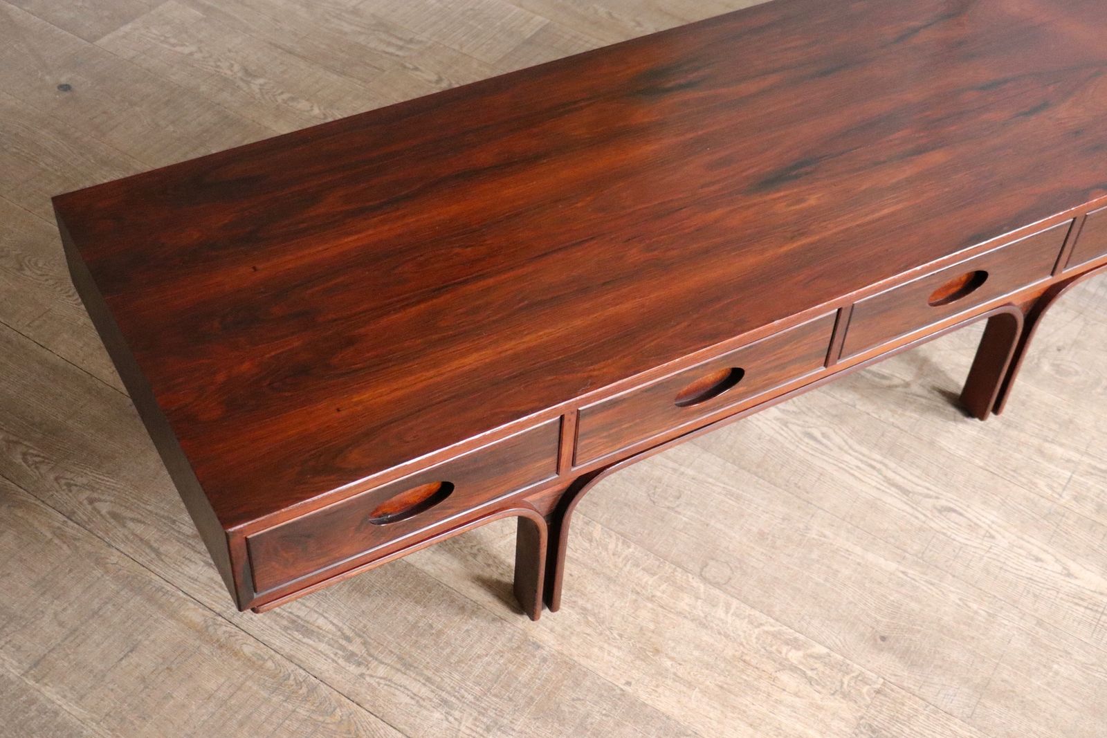 photo vintage Gianfranco Frattini Low Sideboard For Bernini Italy 1957