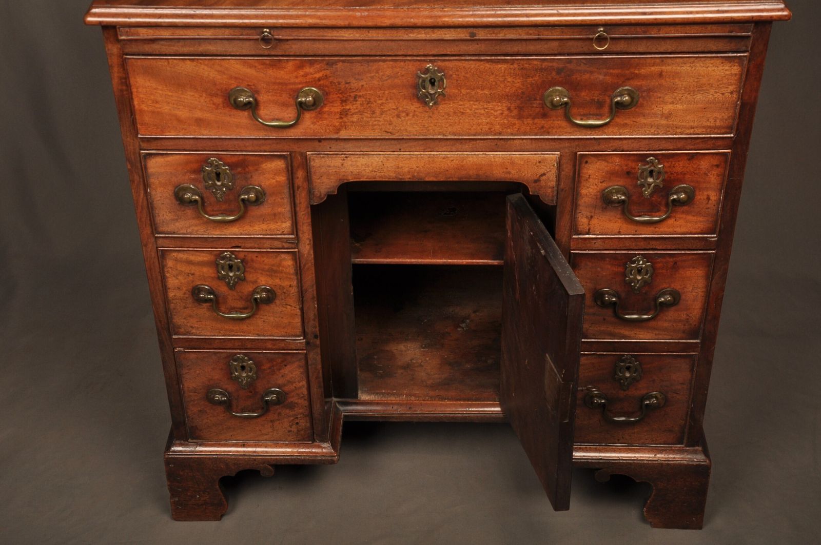photo for sale Fine Quality 18th Century Mahogany Kneehole Desk