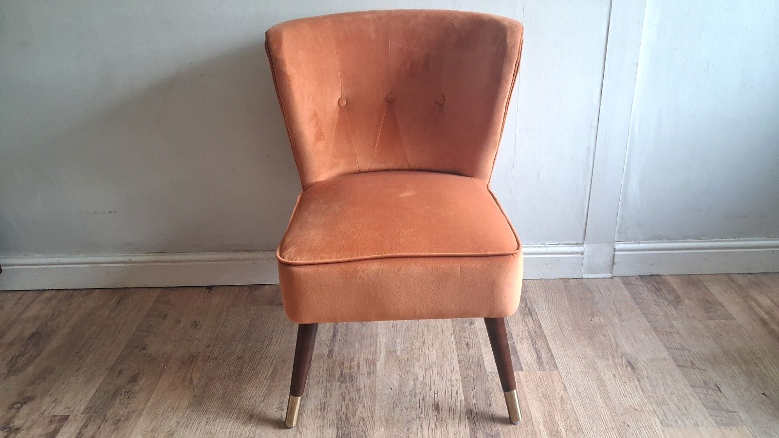 Delightful  Upholstered Velvet Cocktail/Accent /Bedroom /Hall/Lounge Chair Vgc photo buy