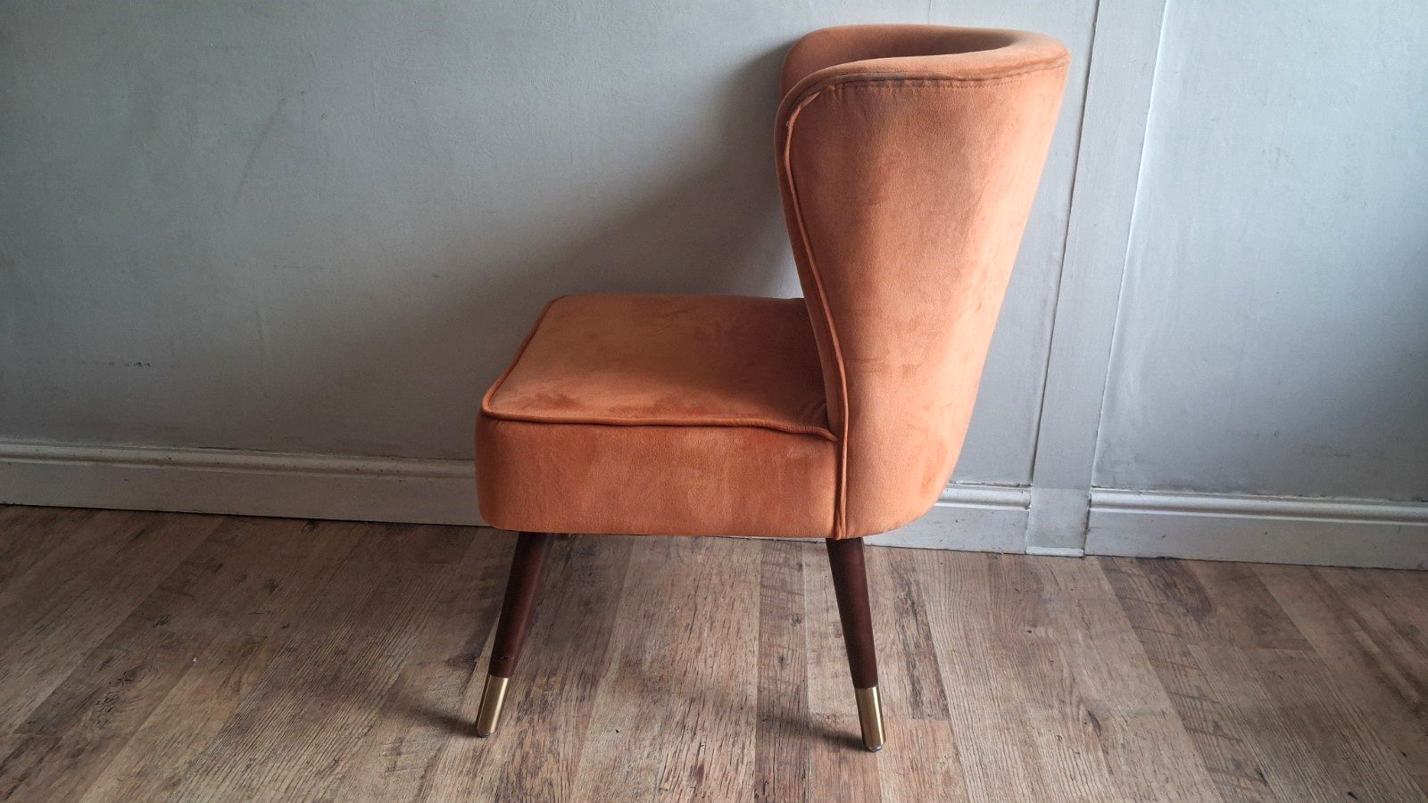 Delightful  Upholstered Velvet Cocktail/Accent /Bedroom /Hall/Lounge Chair Vgc photo vintage