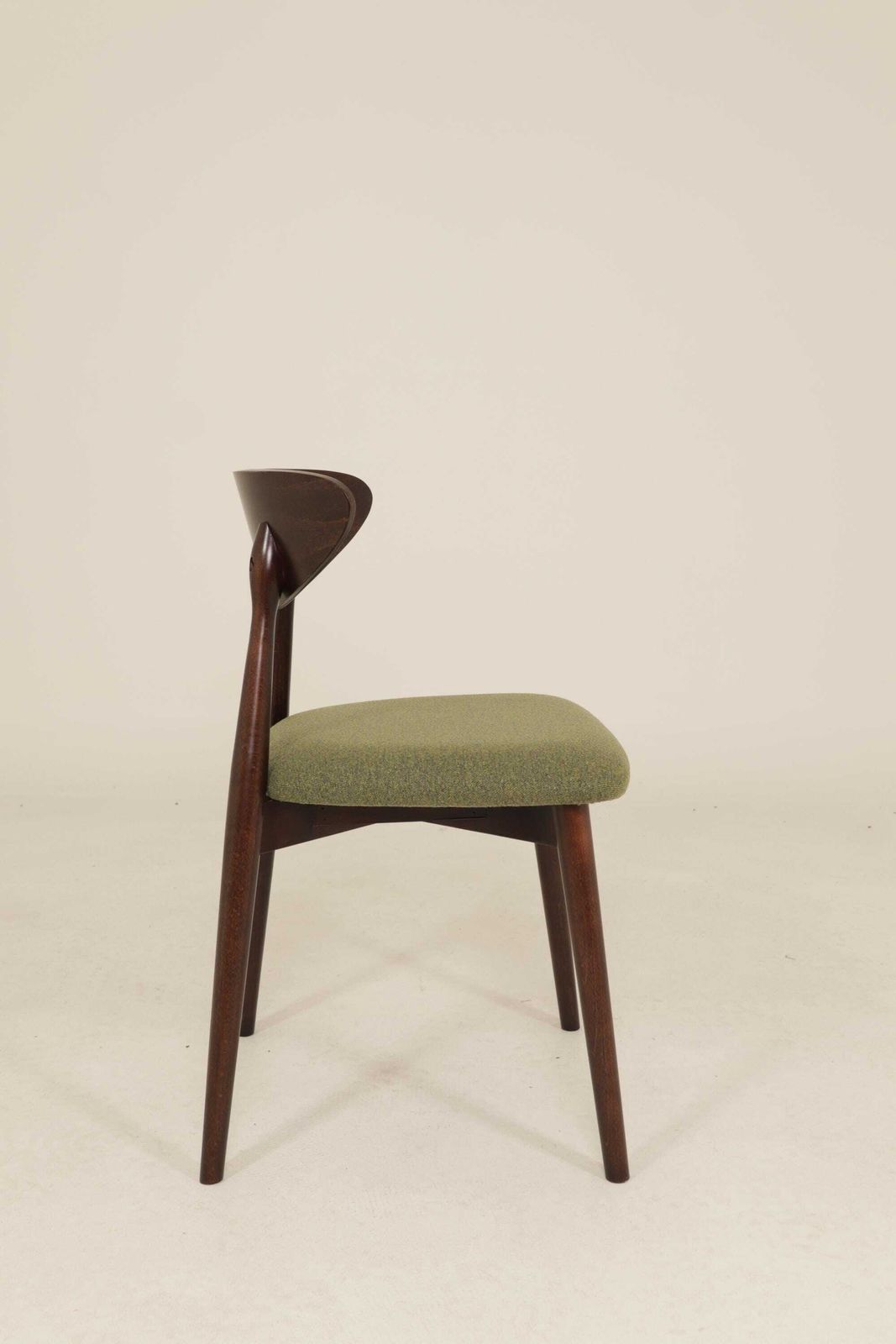 Modern Set Of 2 Dining Chairs, Avocado Green Farbic And Dark Walnut Beech Wood photo 423.0