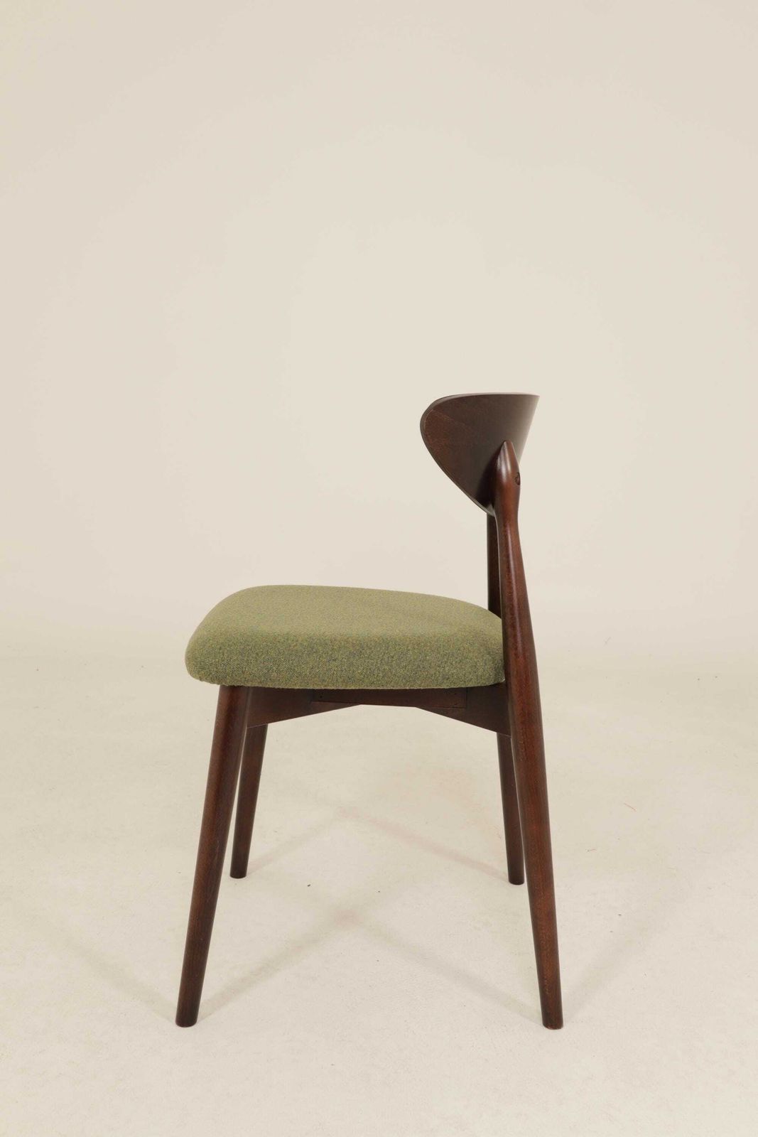 Modern Set Of 2 Dining Chairs, Avocado Green Farbic And Dark Walnut Beech Wood photo buy