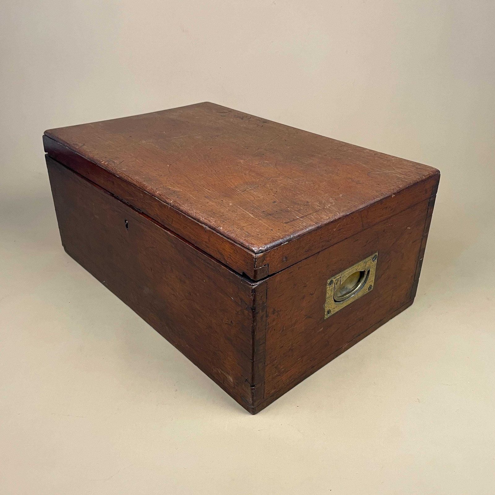Wooden Campaign Chest Antique Box Military Wood Brass Metal Handles 19th Century Trinket Jewellery Keepsake Gold Trims Lid Rectangle Trunk