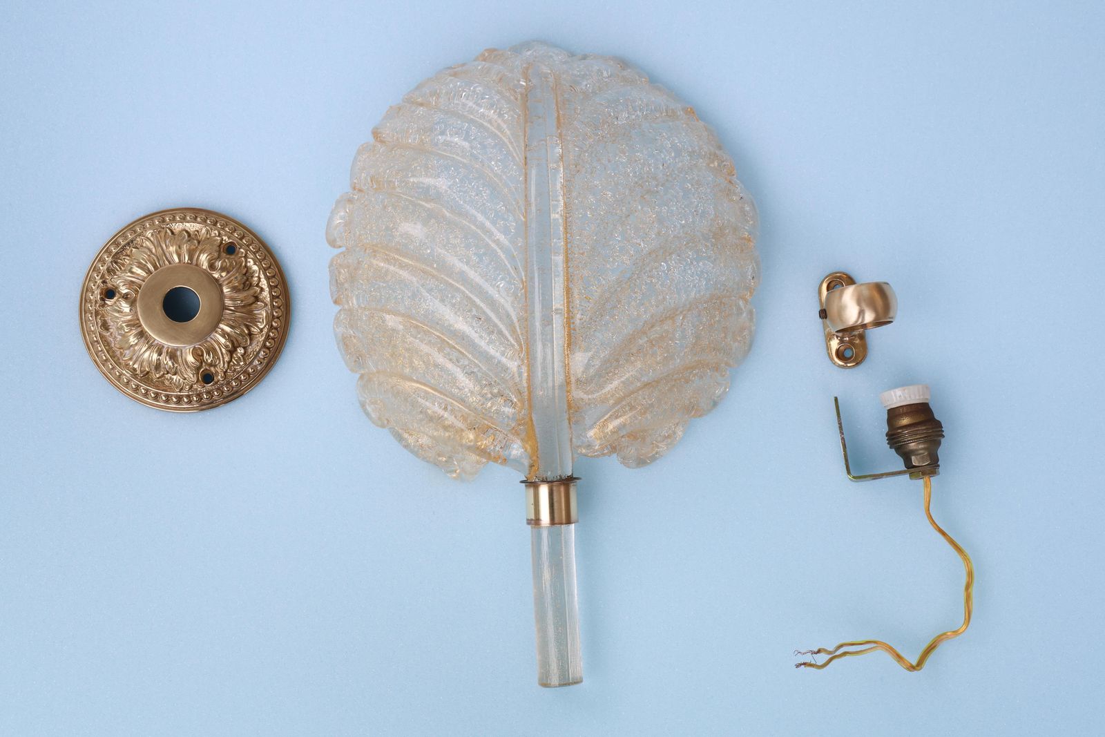 Barovier & Toso Murano Gold Glass And Brass Wall Light, Italy, 1960s photo vinterior