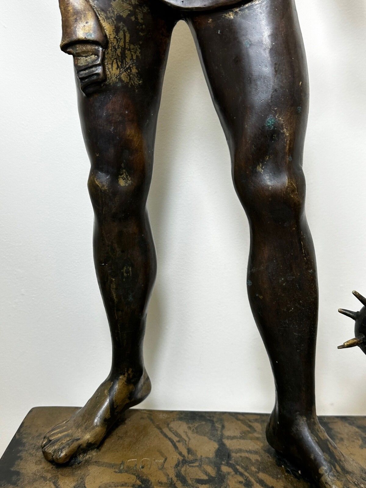 Antiek Frans bronzen gladiator sculptuur naar Emile Louis Picault photo for sale
