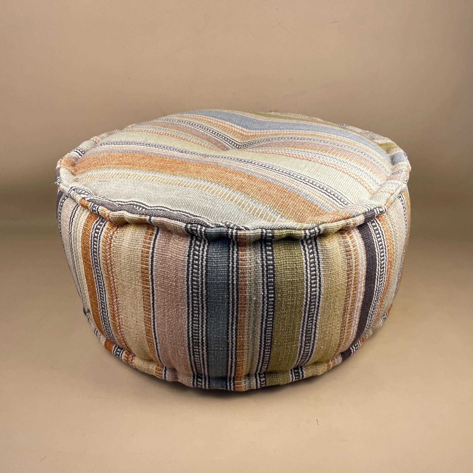 Large Indian Kilim Pouffe Round Ottoman Woven Floor Cushion Footstool Textile Patterned Seat Striped Living Room Handmade Vintage Pattern photo furniture