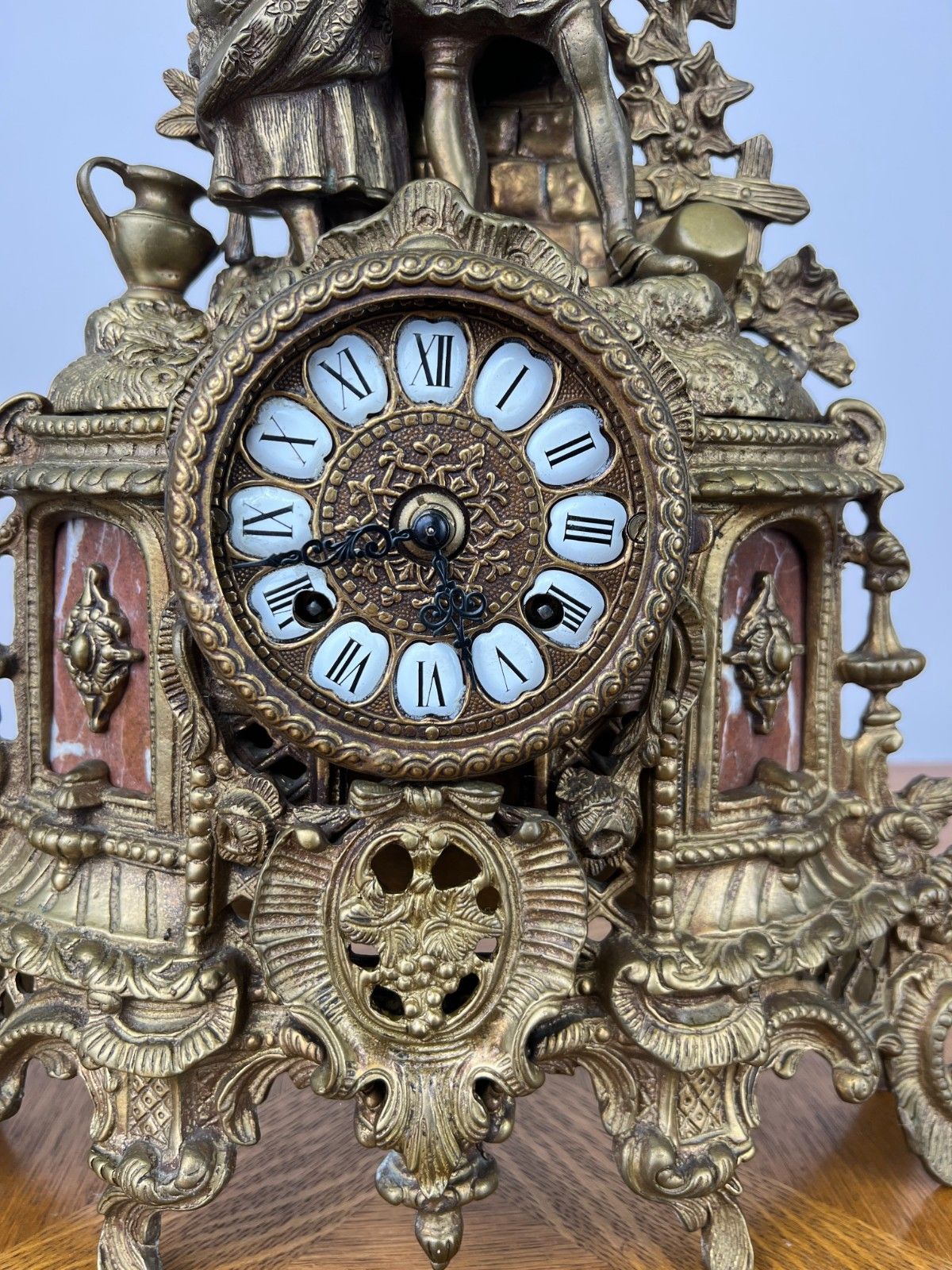 Clock Vintage Brass Figurine Mantel Clock Ornate Decorative Table Clock Lot 6054 photo 349.0