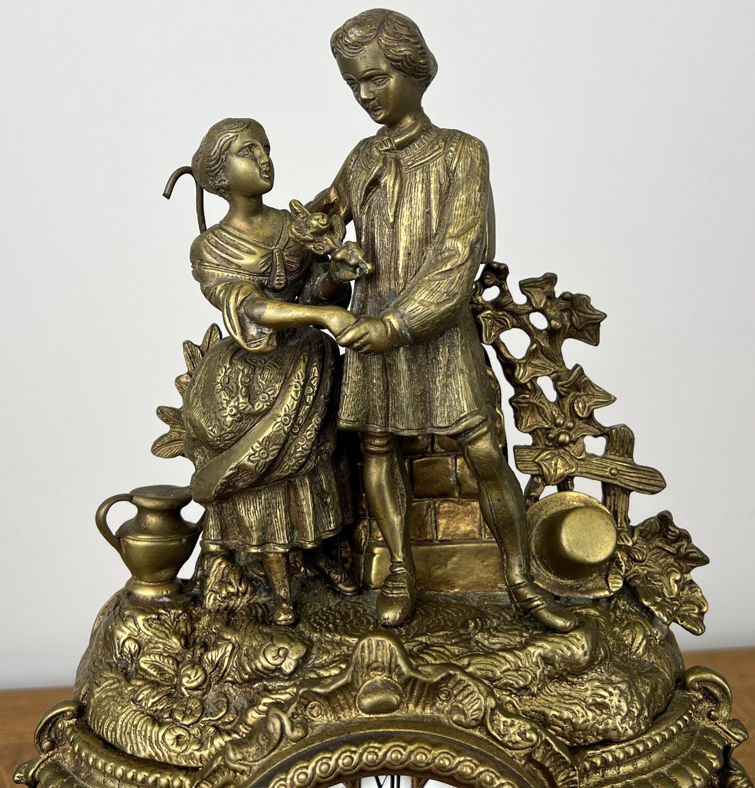 Clock Vintage Brass Figurine Mantel Clock Ornate Decorative Table Clock Lot 6054 photo buy