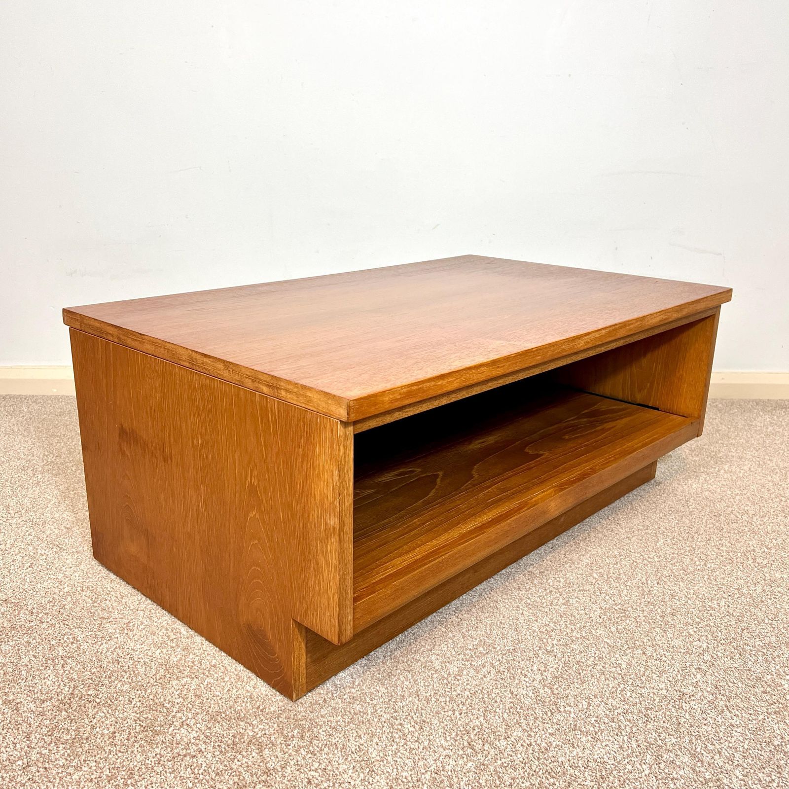 Mid Century Teak Media Unit , Tv Stand With Sliding Shelf photo vintage