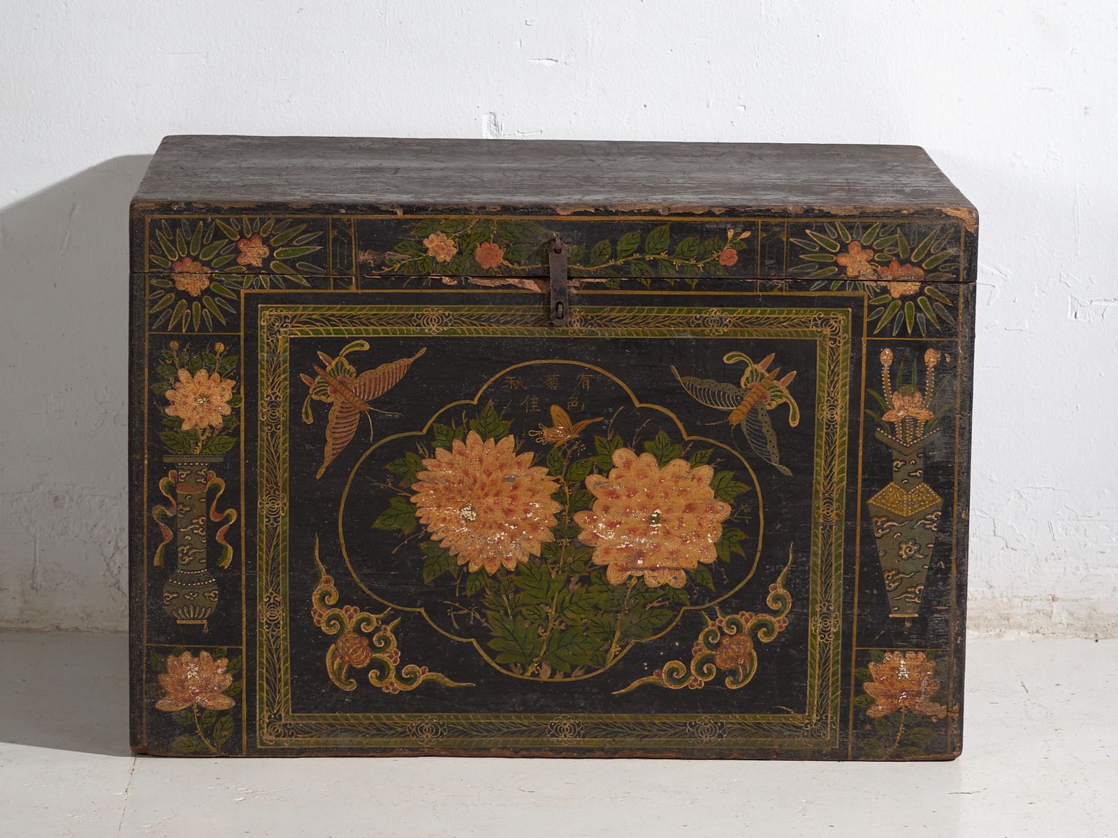 Antique Painted Chinese Trunk In Pine Wood  China Circa 1900 photo vinterior