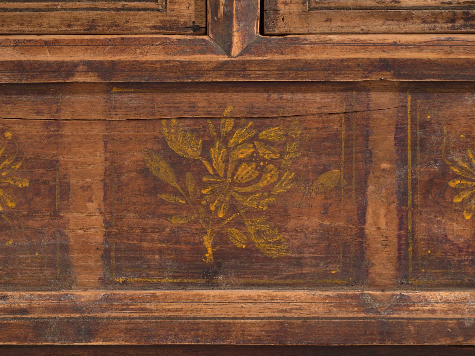 Antique Carved Console In Pine Wood – China, Circa 1900 photo buy