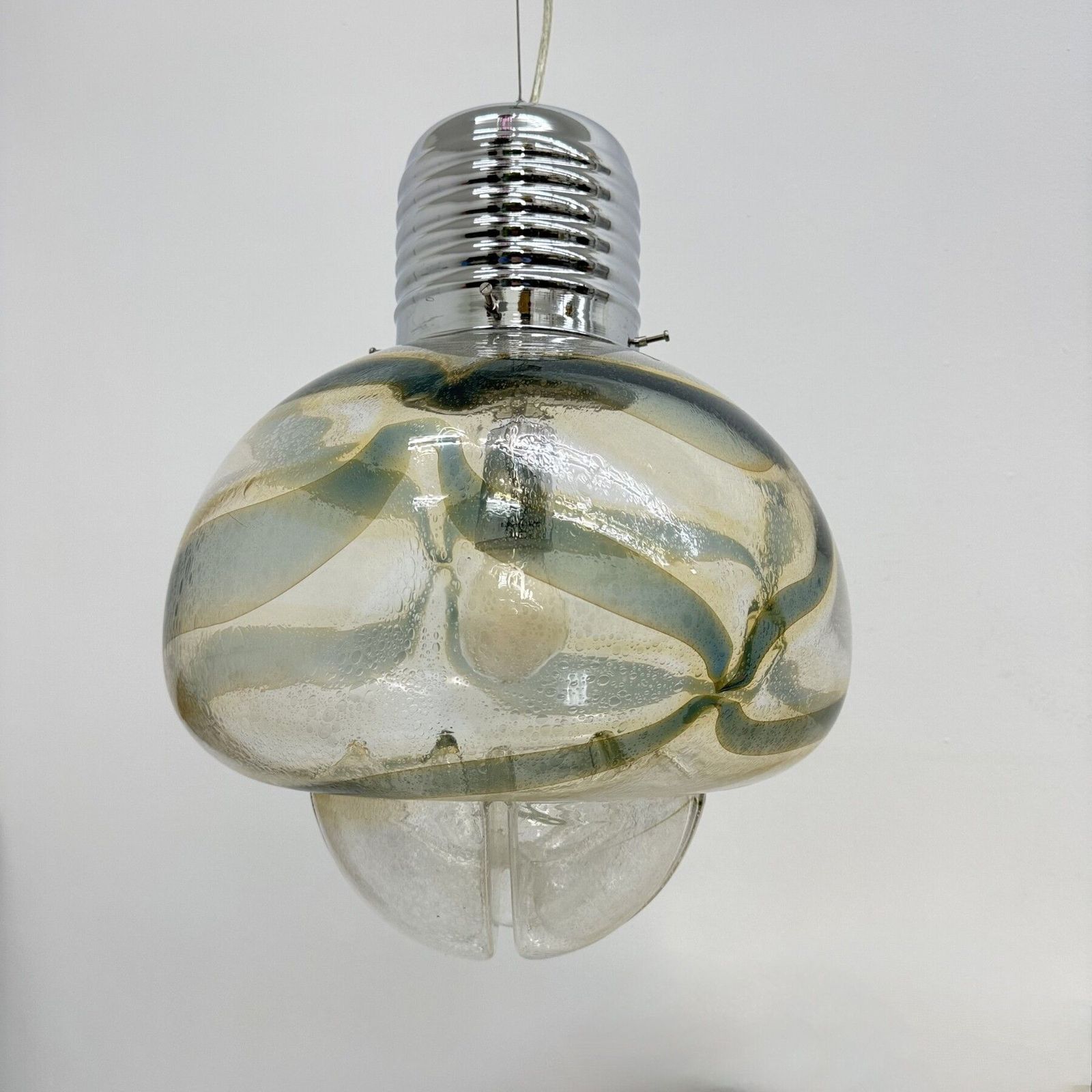912.0 Grote Mazzega glazen hanglamp, jaren 1970, Italië photo