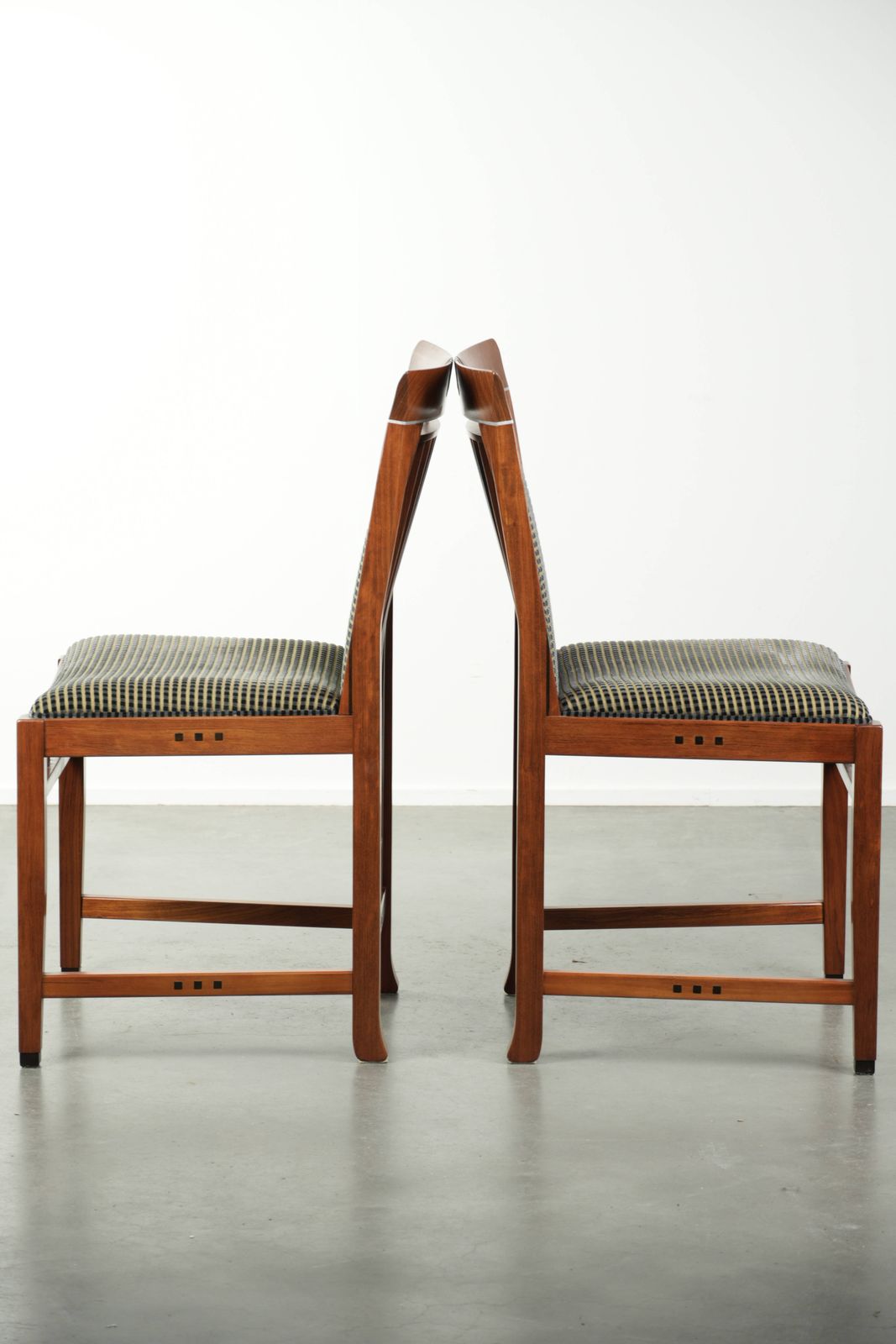 Set Of 4 Beautiful Art Deco Design Schuitema Dining Chairs With Wooden Frame And Luxurious Fabric Upholstery From The Decoforma Series. photo 1440.0