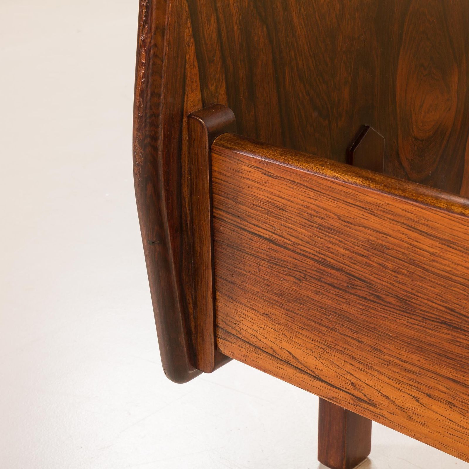 photo vinterior Mid Century Queen Size Scandinavian Bed In Rosewood 1960s