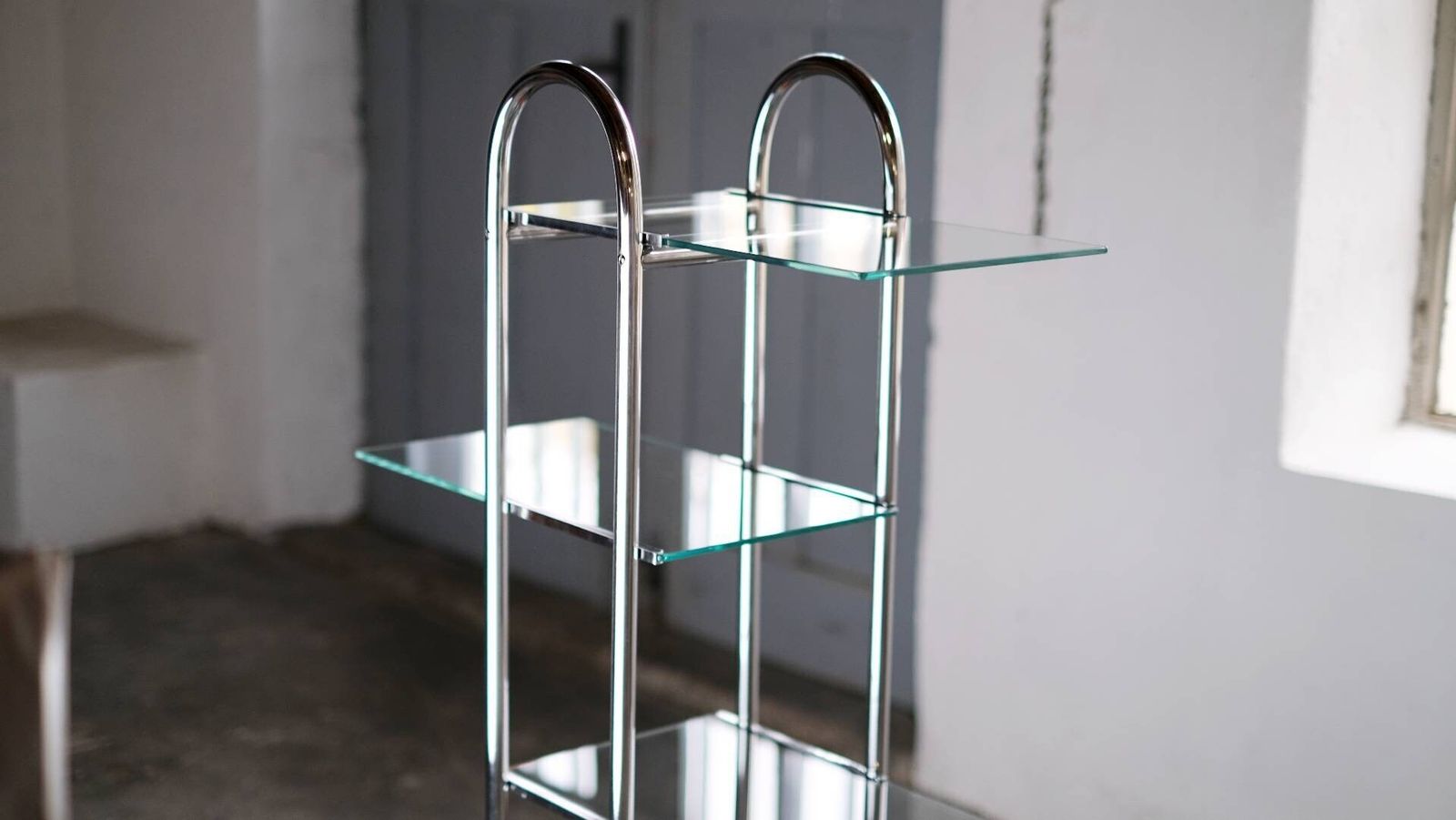 Large Bauhaus Plant Stand By Slezak, Model B6 photo vinterior