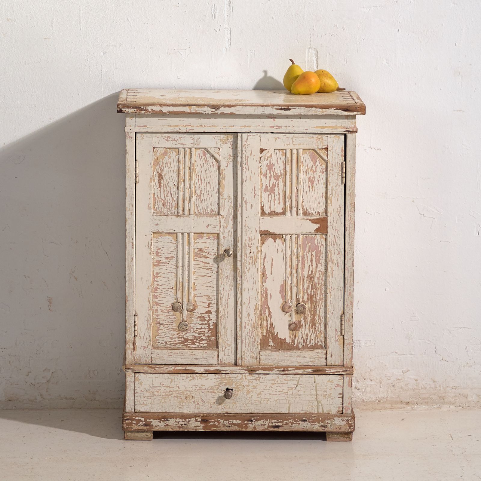 photo furniture Antique Distressed Cabinet In Pine Wood – Central Europe, Circa 1900