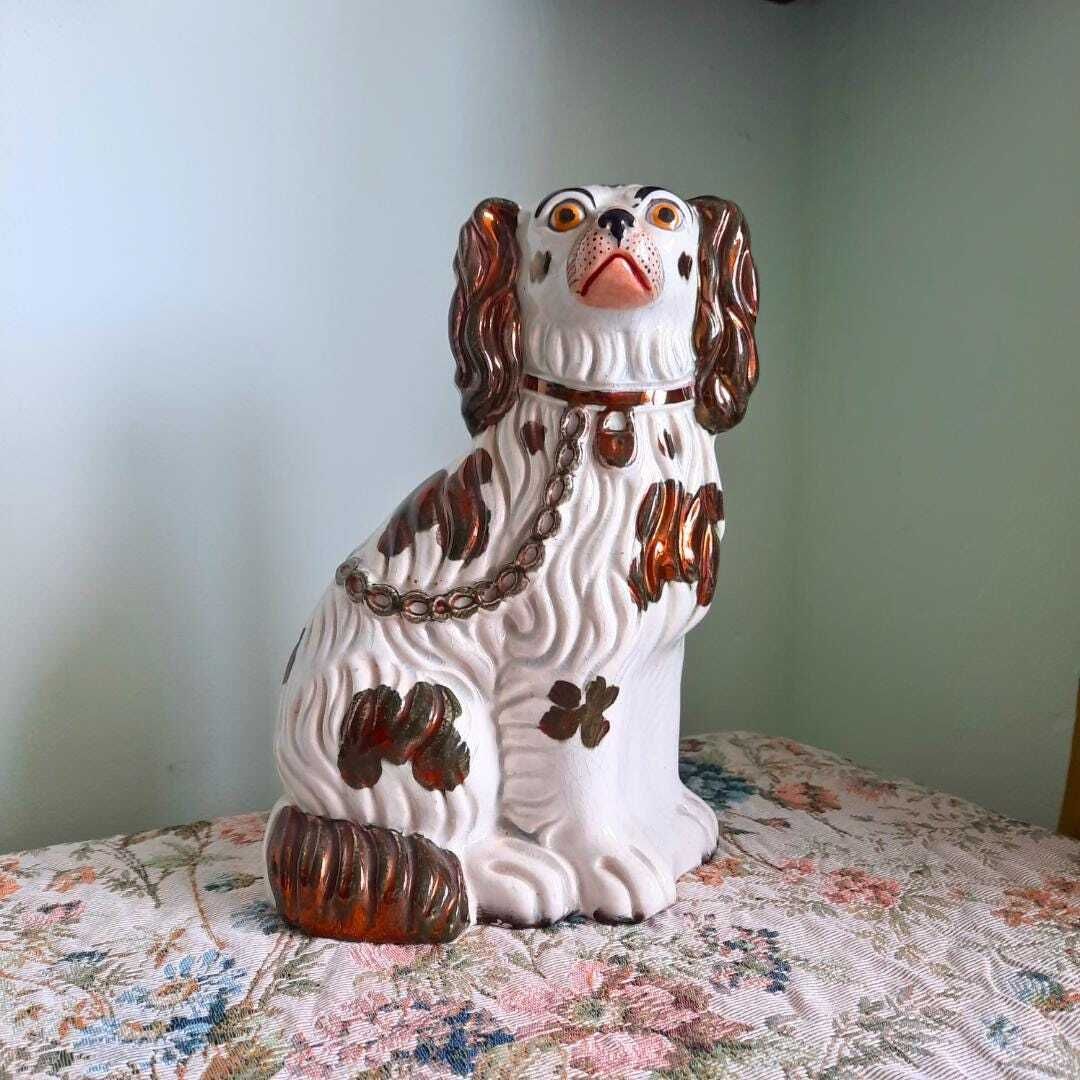 Antique Victorian Staffordshire Copper Luster King Spaniel Wally Dog Made In England Late 19th Century. photo vinterior
