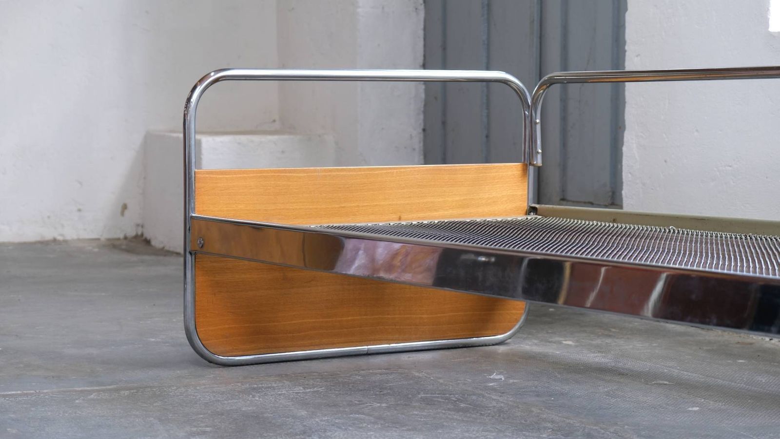 photo for sale Bauhaus Sofa / Daybed Made Of Chrome Plated Steel Tubes