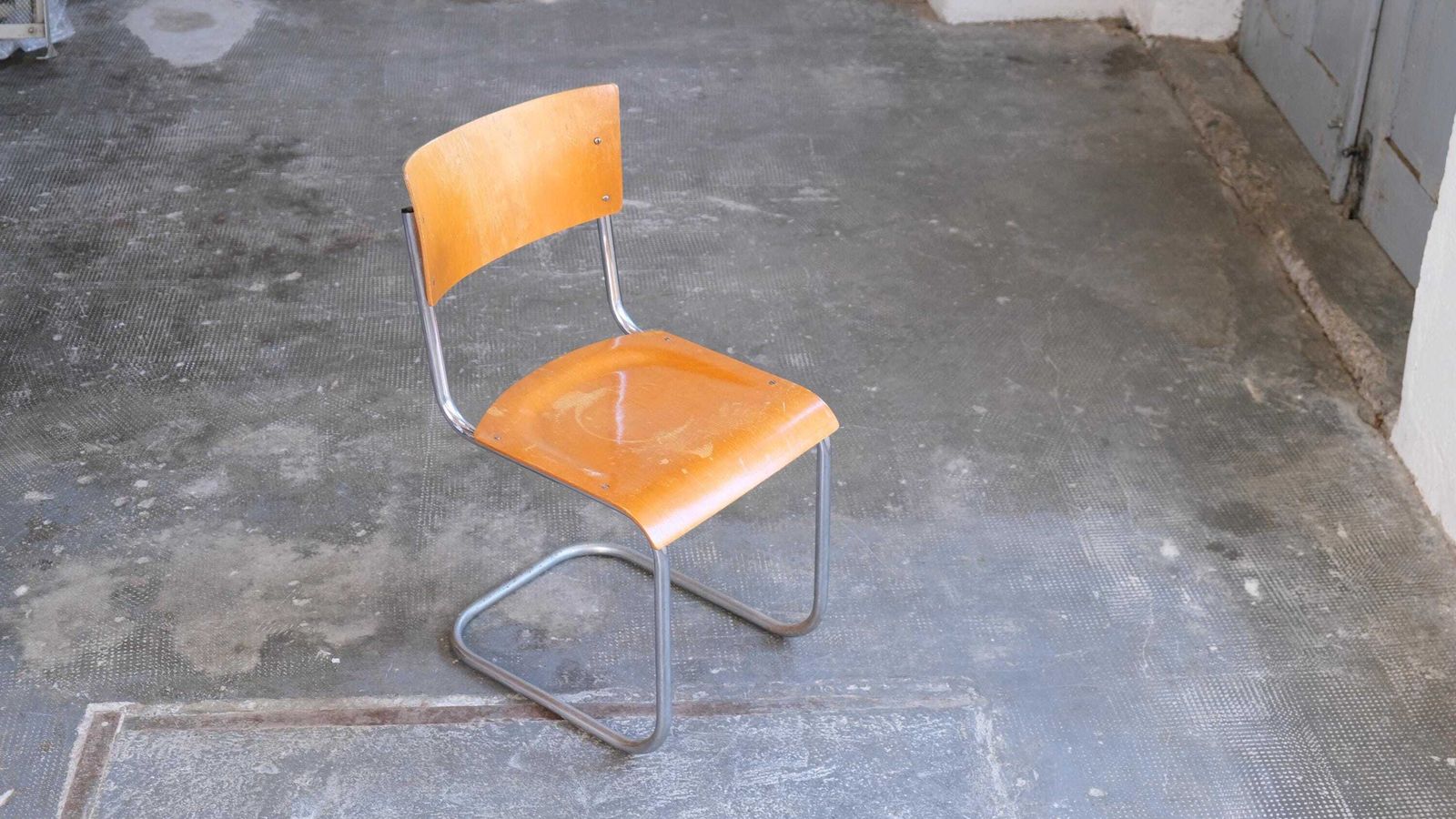 Bauhaus Cantilever Chair S 43, 1940s