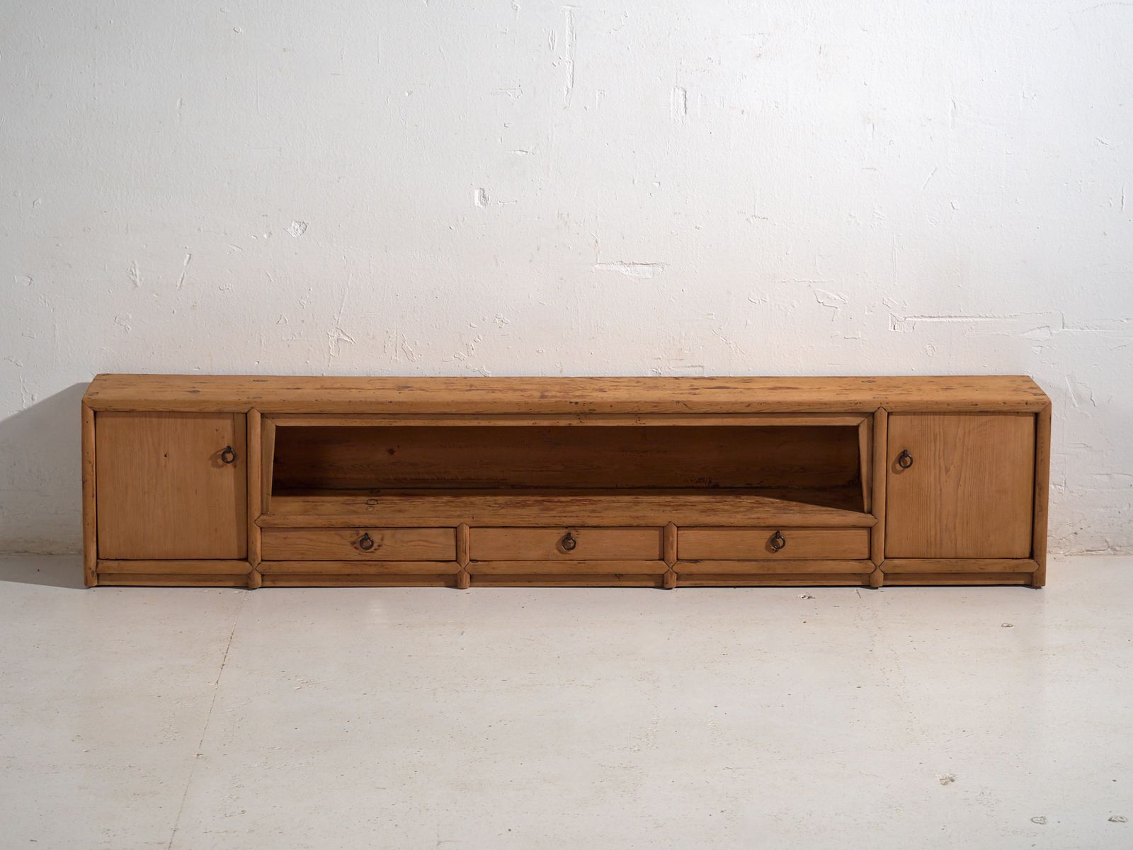 Antique Low Sideboard In Pine Wood – China, C.1930 photo vinterior