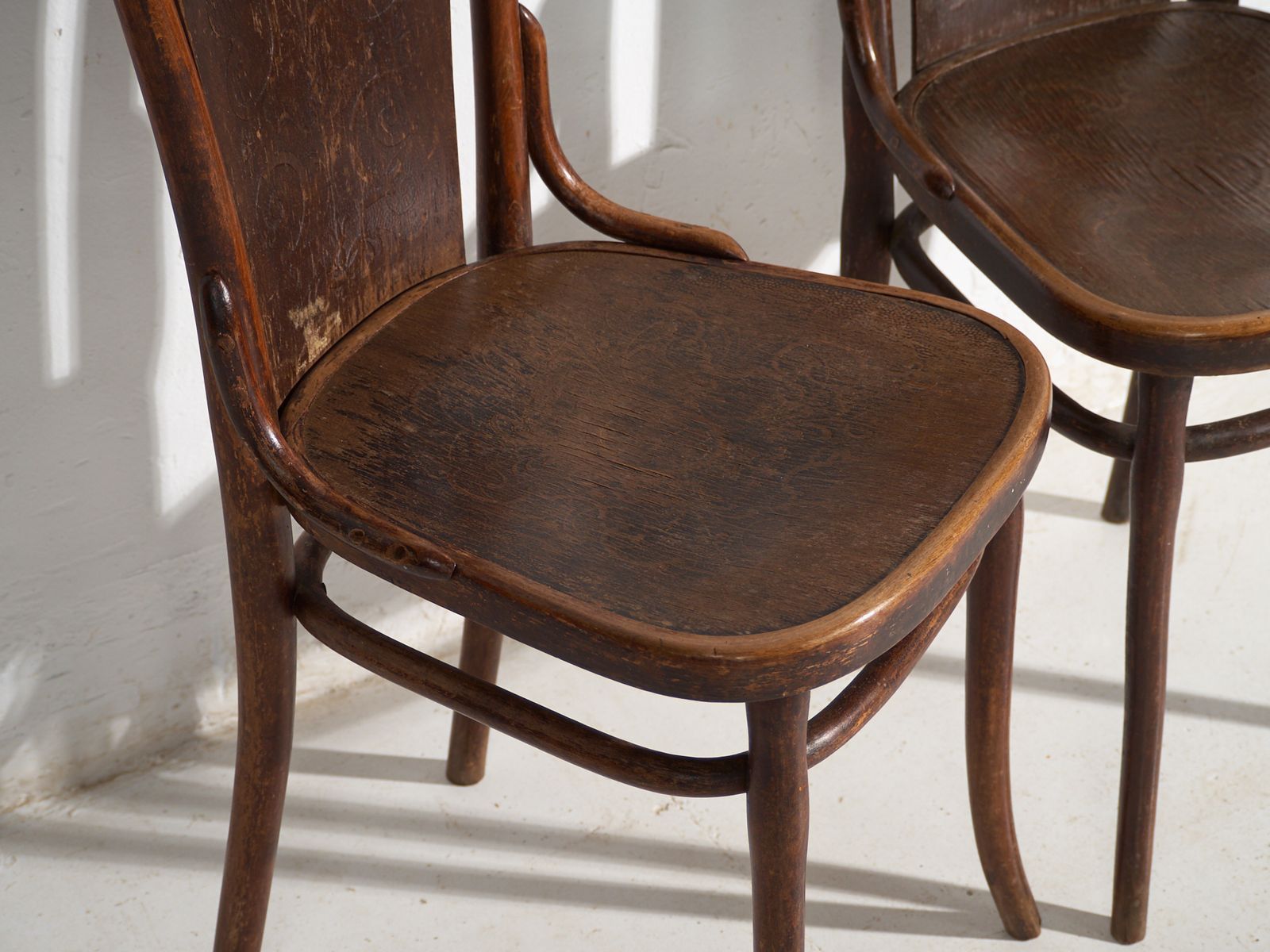 Antique Set Of 2 Bentwood Thonet Chairs – Central Europe, Circa 1900 1920 photo for sale