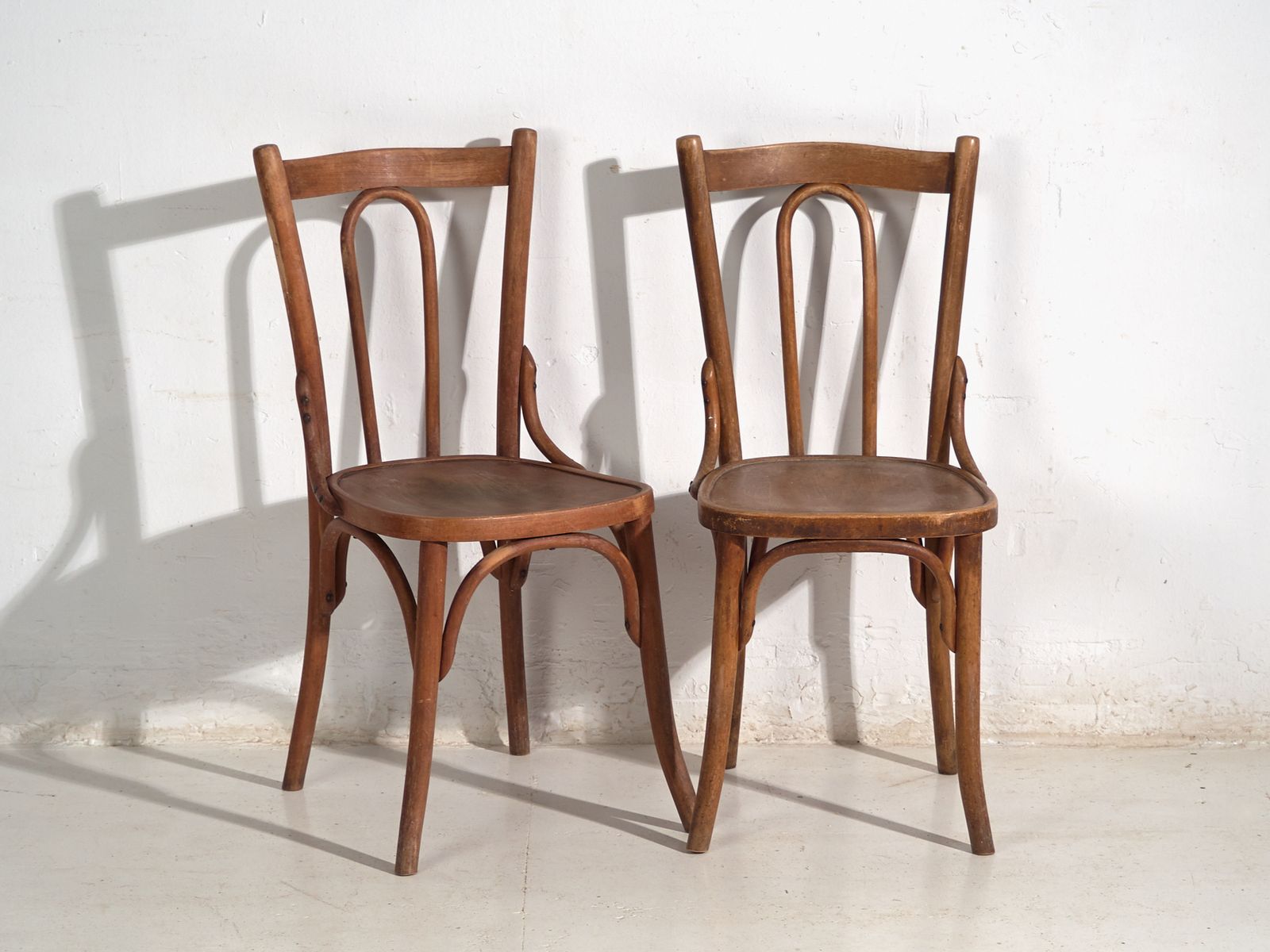 photo for sale Antique Set Of 6 Bentwood Thonet Chairs – Central Europe, Circa 1900
