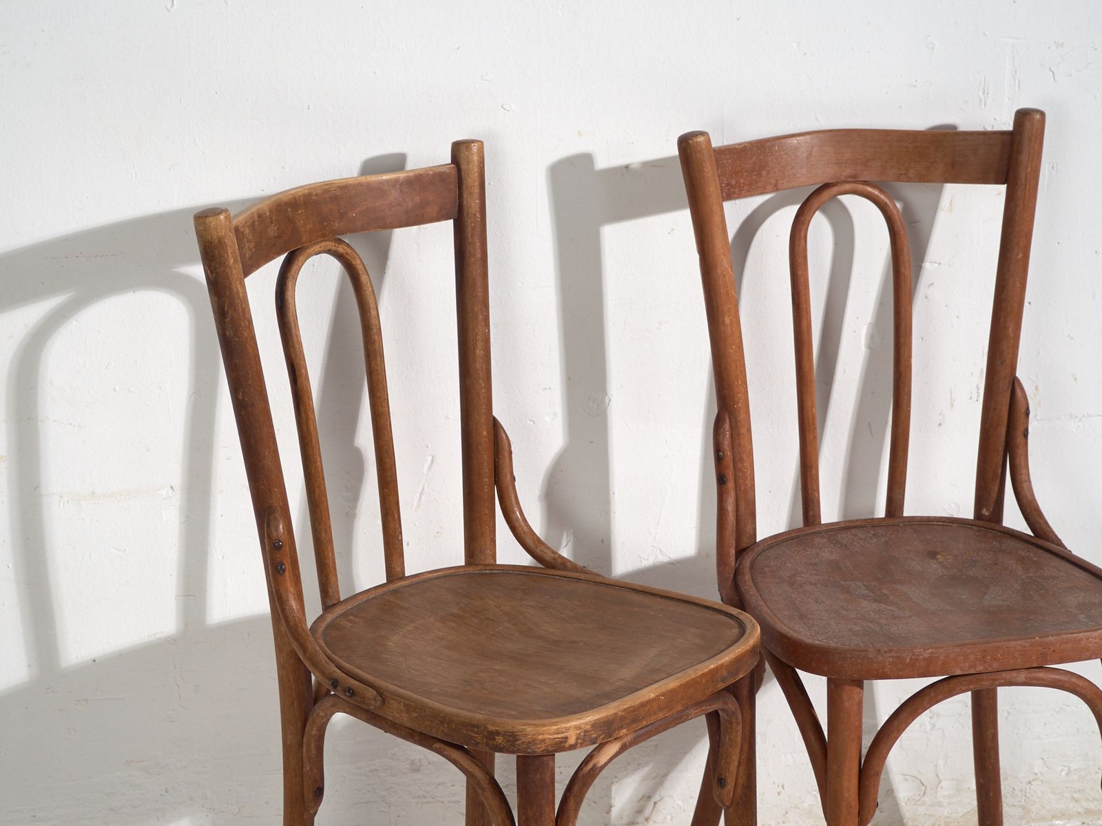 photo vintage Antique Set Of 6 Bentwood Thonet Chairs – Central Europe, Circa 1900