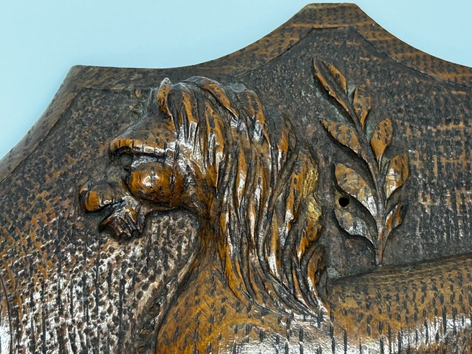 3900.0 19th Century Pugin Design Carved Tiger Oak Heraldic Lion Shield Crest Sculpture photo
