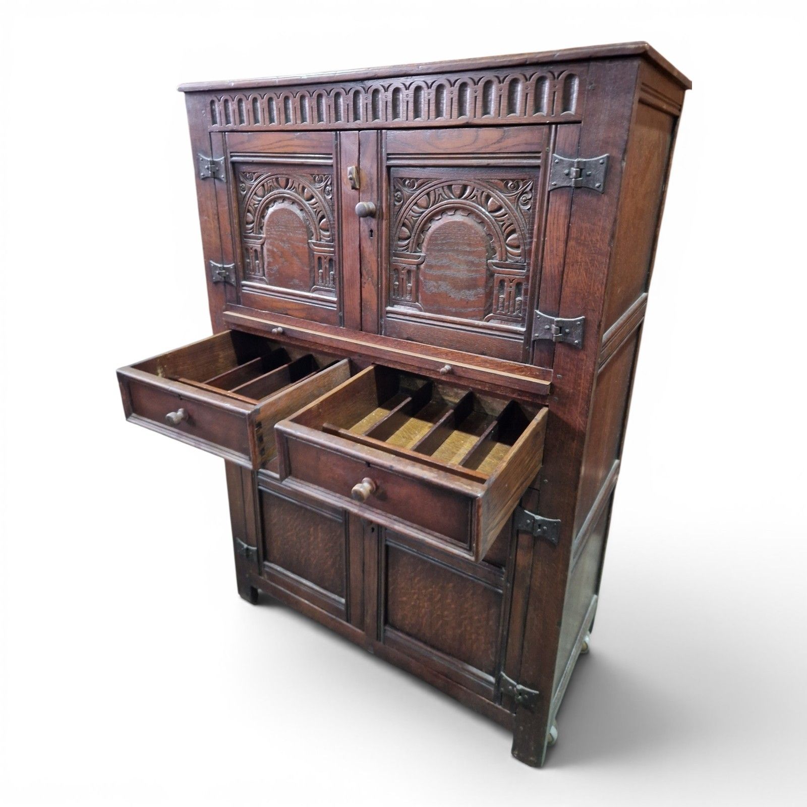 photo vintage Carved Oak Drinks Cabinet Bar Cocktail Cupboard Drawers Slide Antique Style