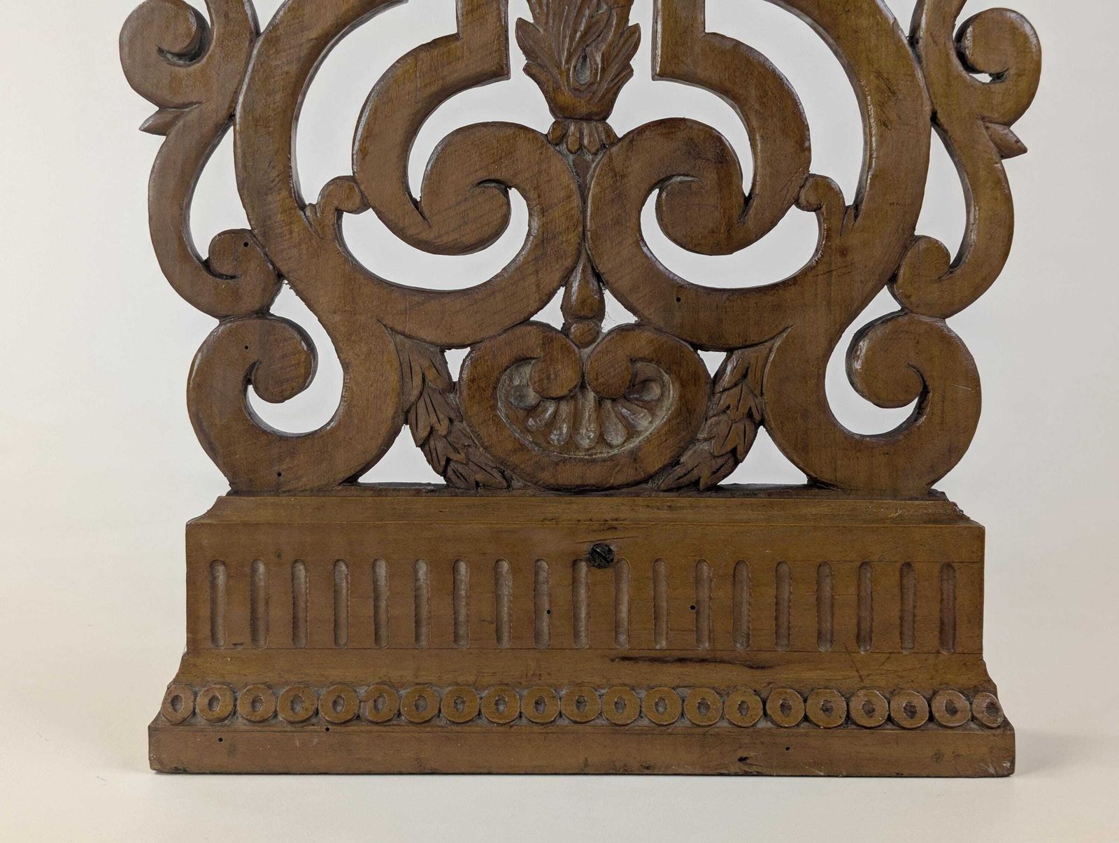 photo vinterior Carved Wood Religious Altar Fragment, 19th Century French Catholic Church Pediment, Sacred Heart Eucharist Wheat Grapes Plaque