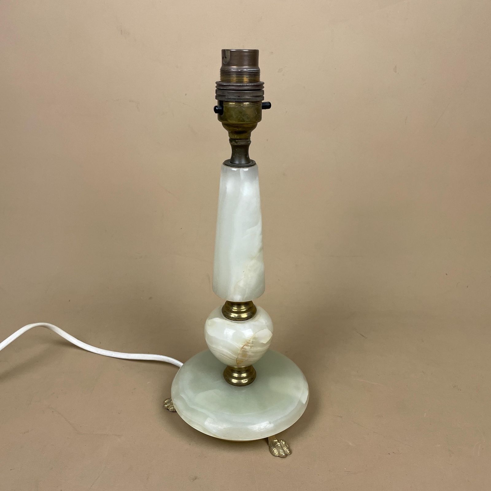 Green Onyx Marble Lamp Light Bedside Brass Gold Metal Ornate Round Base Marbled Pattern Classic Column Natural Stone Antique Vintage Side