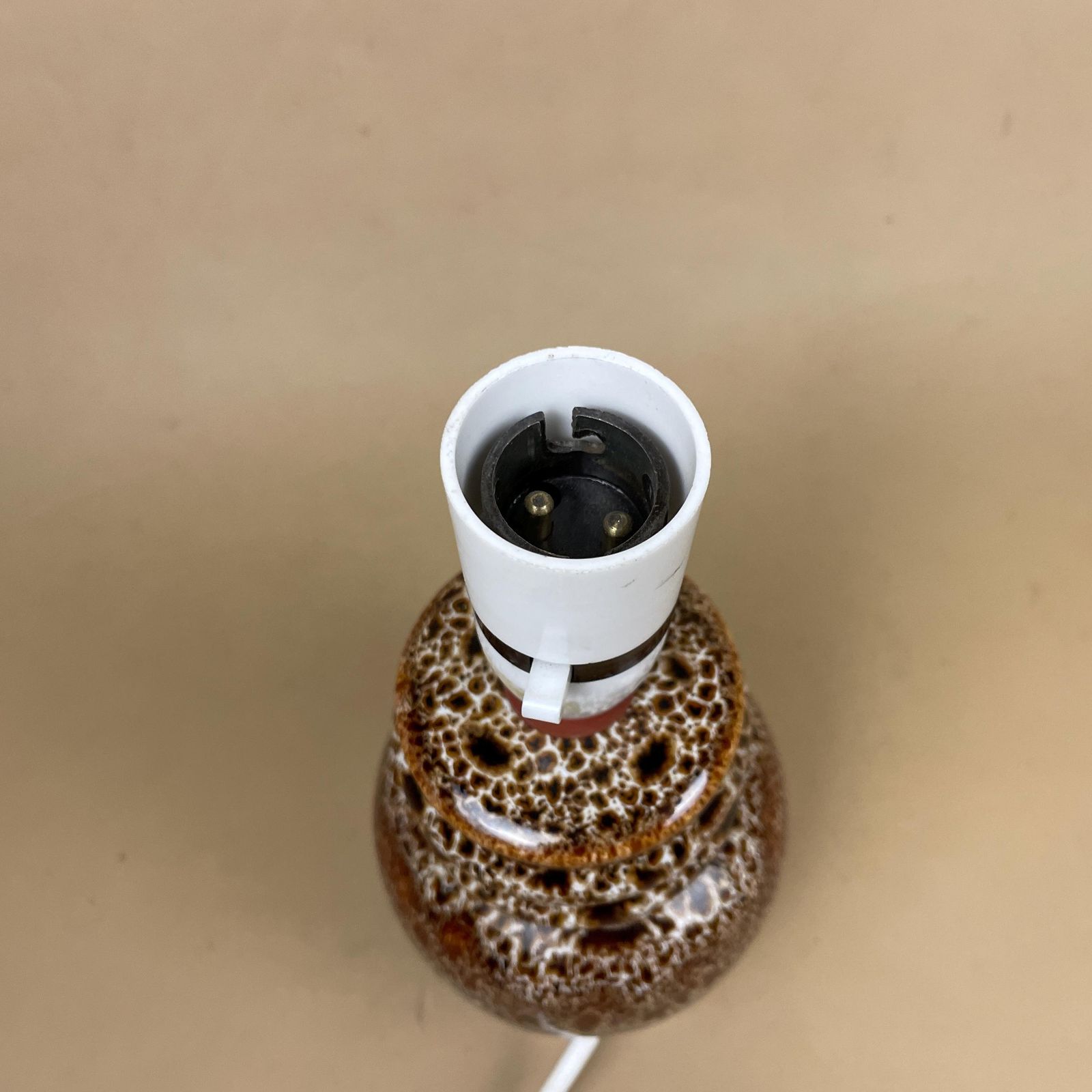 Vintage Ceramic Patterned Brown Studio Pottery Lamp Bedside Table Light Handle Vase Retro Cottage Natural Antique Pattern Handmade Marbled photo vintage