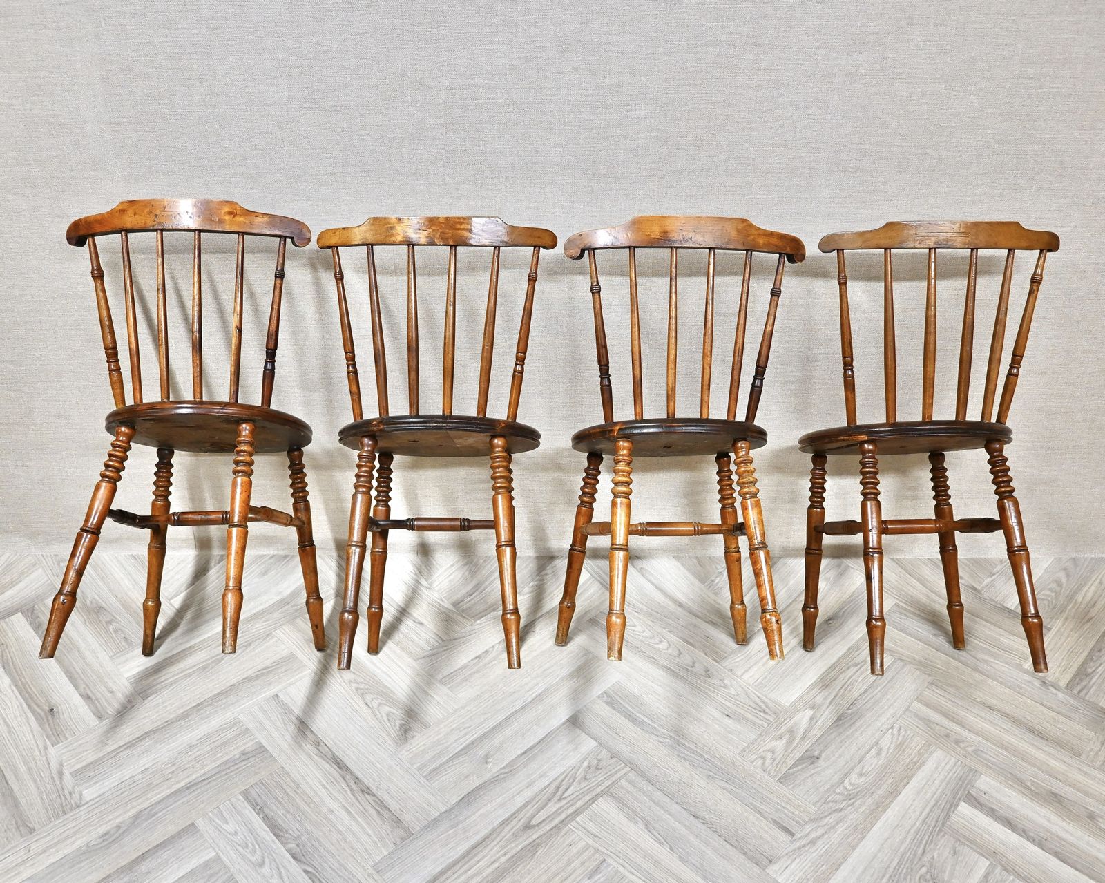 Harlequin Set Of 8 Penny Seat Ibex Windsor Kitchen Dining Chairs photo vinterior