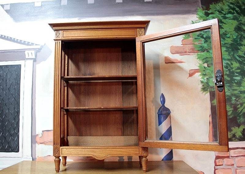 Walnut Wall Cabinet 20th photo vinterior